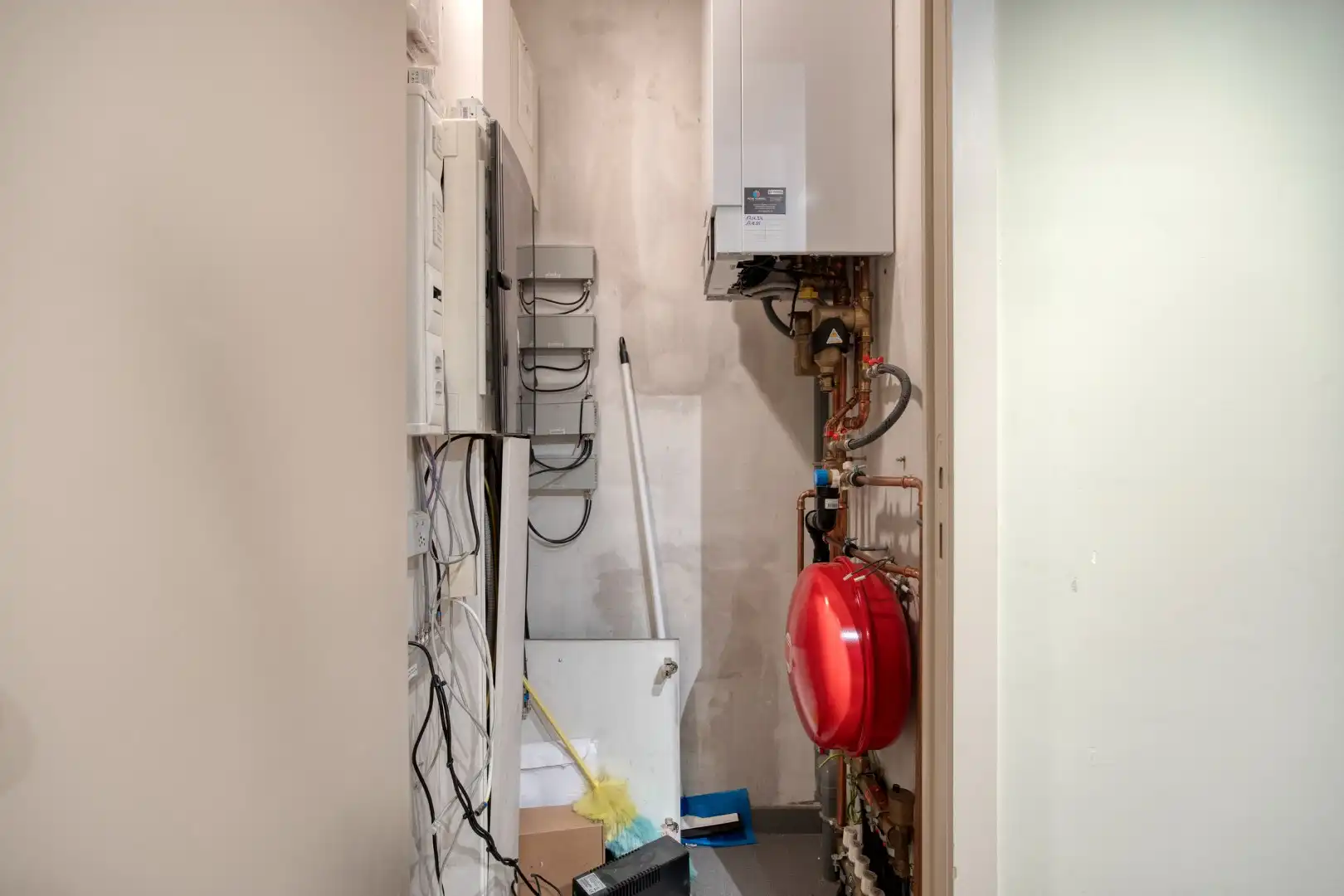 Instapklare commerciële ruimte in het centrum van Mol !  foto 13