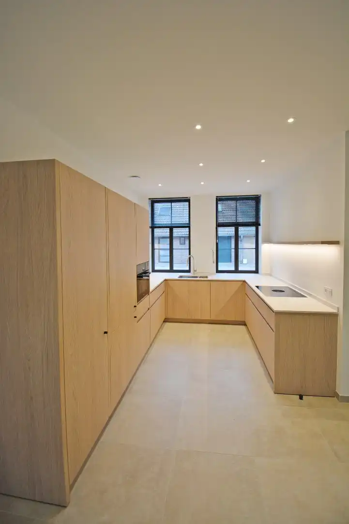 Moderne nieuwbouwwoning te huur in centrum Koolkerke. foto 3