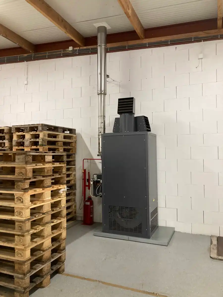 multifunctionele bedrijfsgebouw in perfecte staat met laad en loskaaien vooraan het gebouw. foto 13