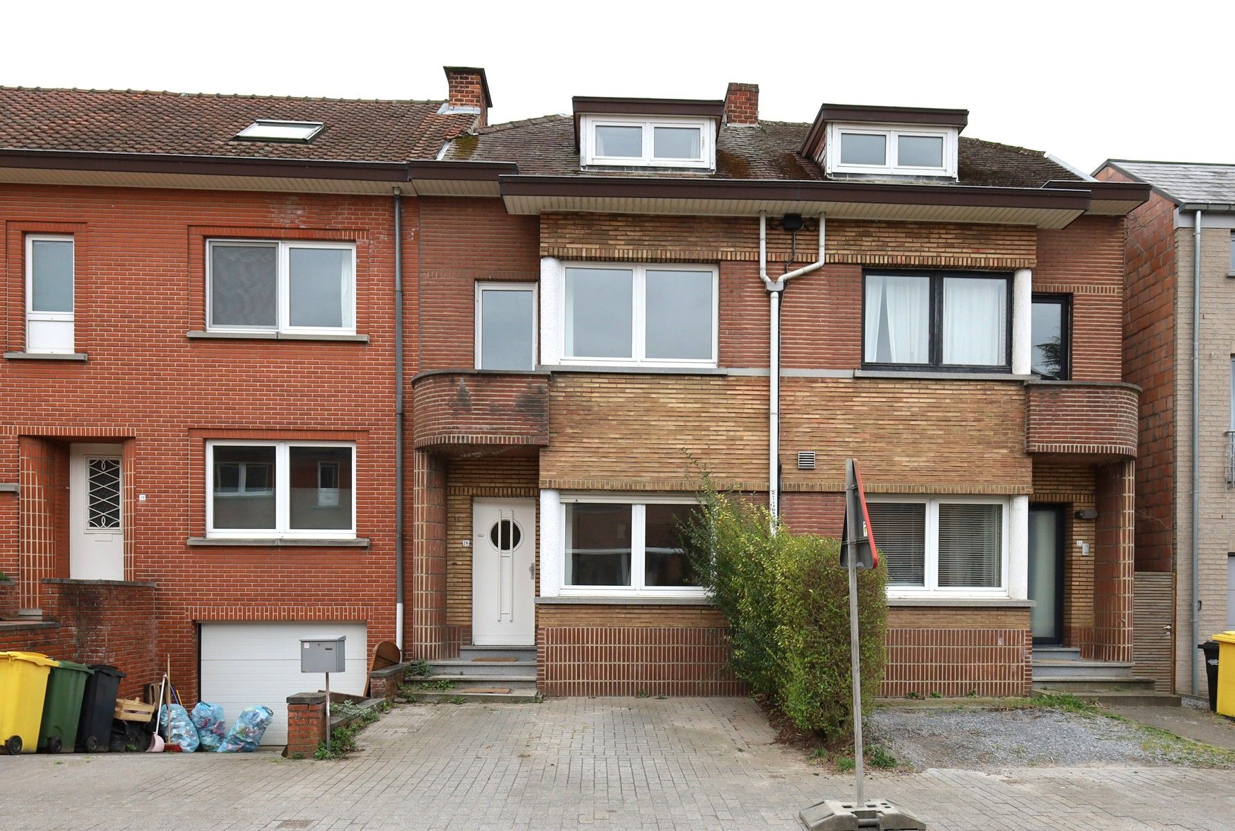 Hoofdfoto van de publicatie: Charmante 2-gevel met tuin
