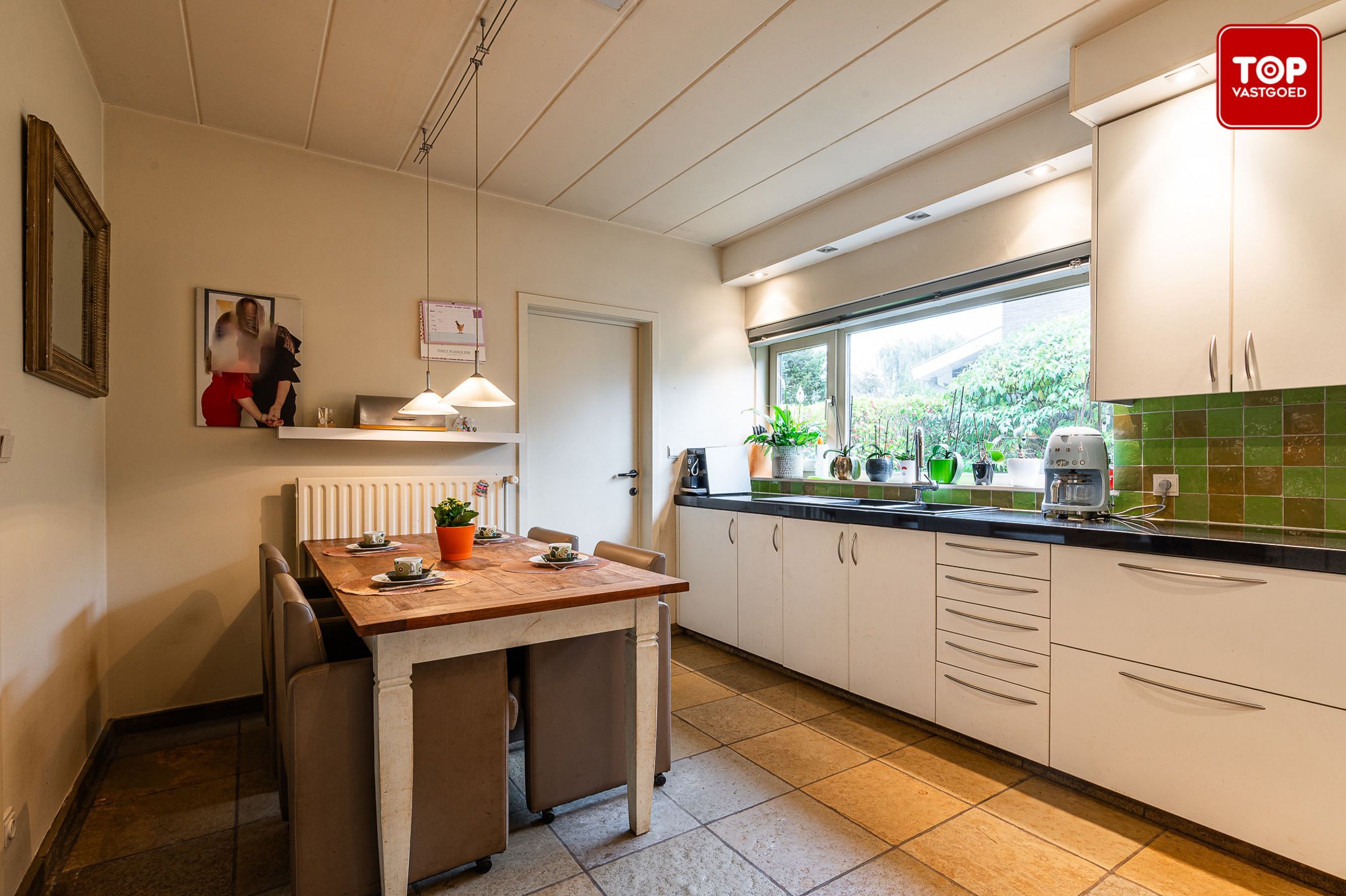 Ruime en lichtrijke villa met praktijkruimte en grote tuin nabij Gent foto 10