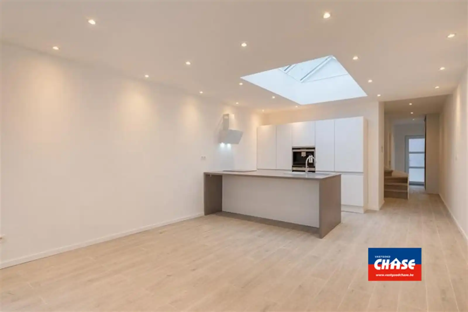 Volledig gerenoveerde woning!  foto 4