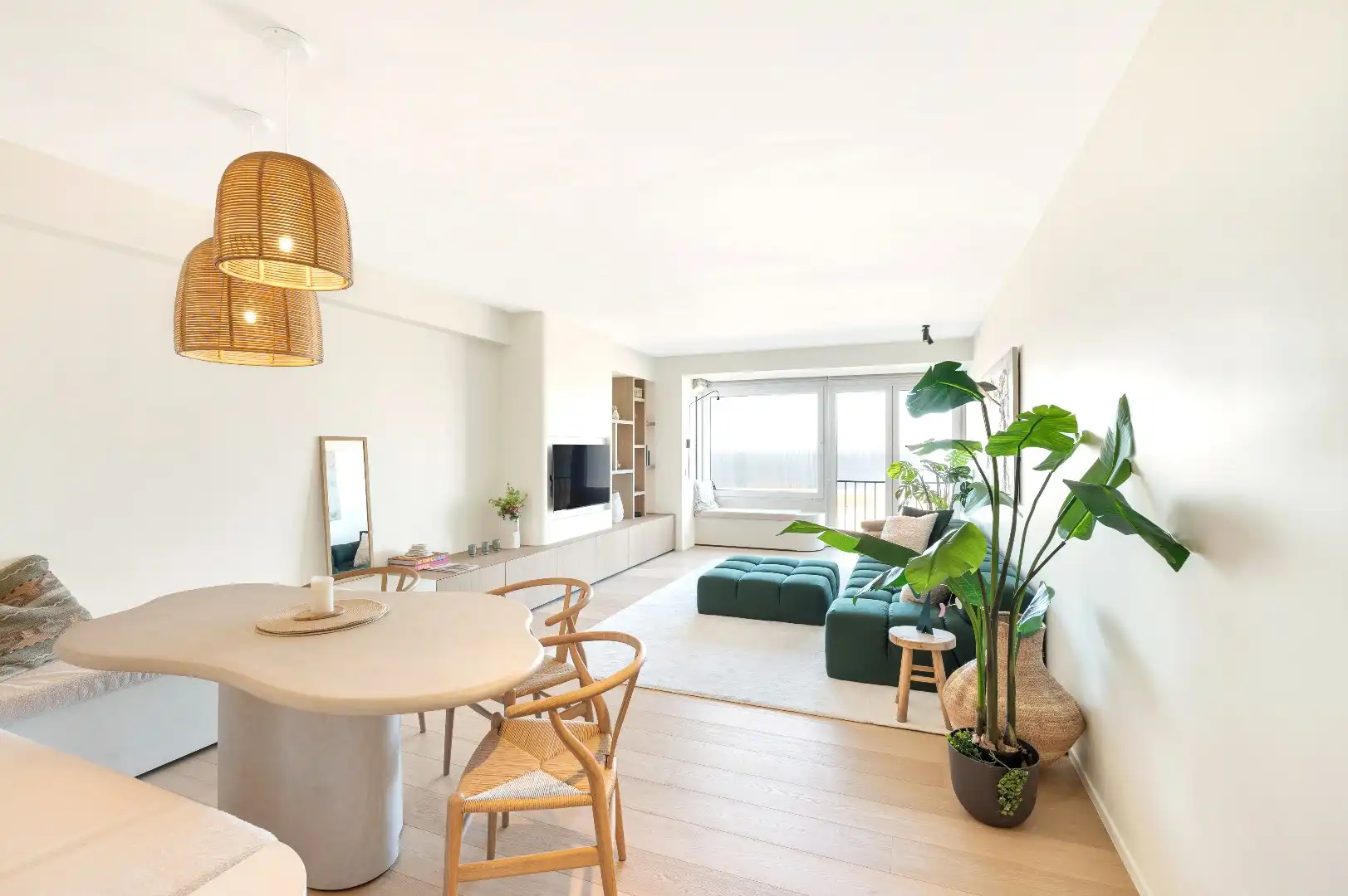 Luxueus gerenoveerd 3 slaapkamer appartement met frontaal zeezicht, nabij het Albertplein.  foto 4