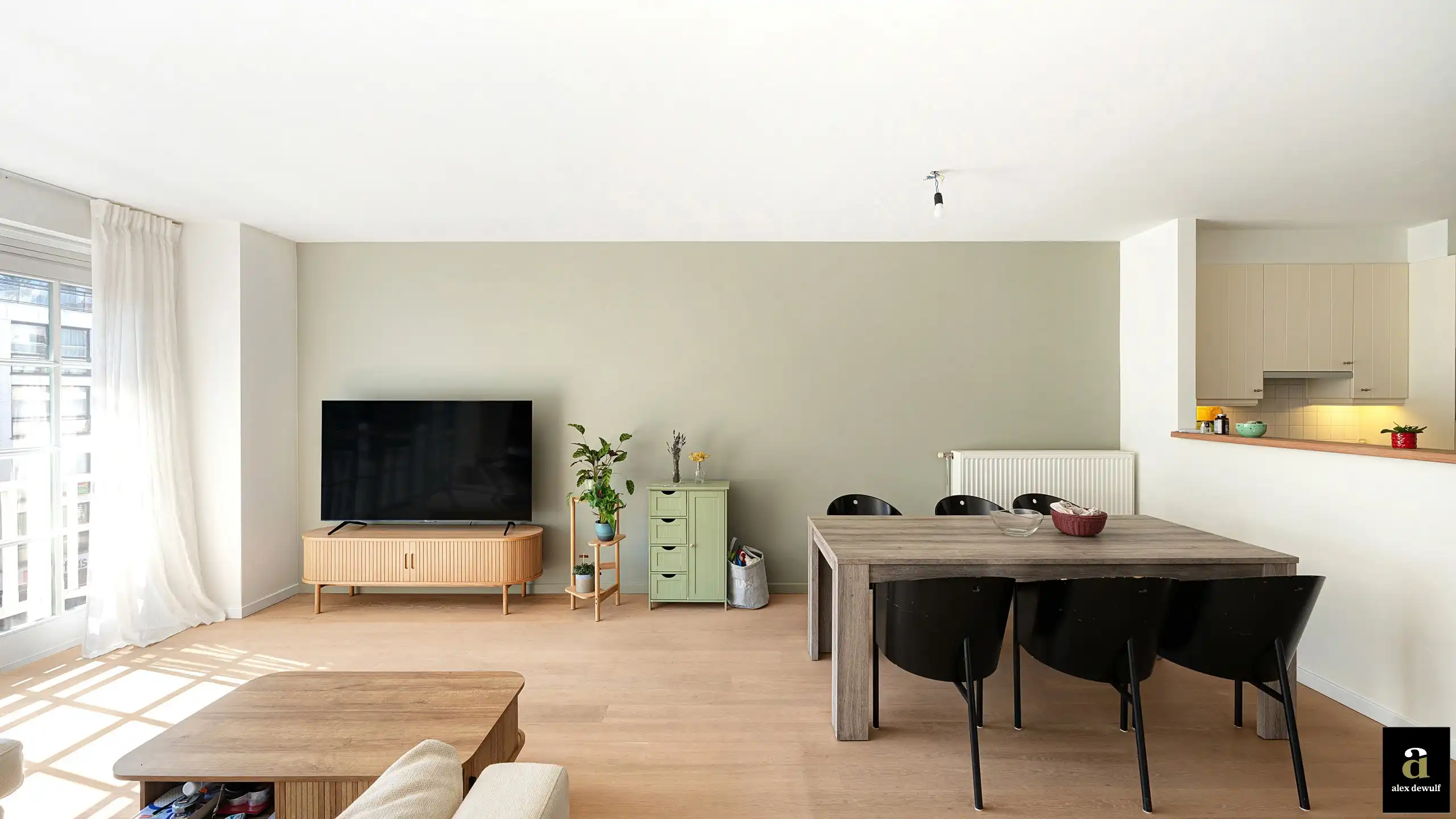 Centraal gelegen appartement in zeer goede staat [Lippenslaan]. foto 7