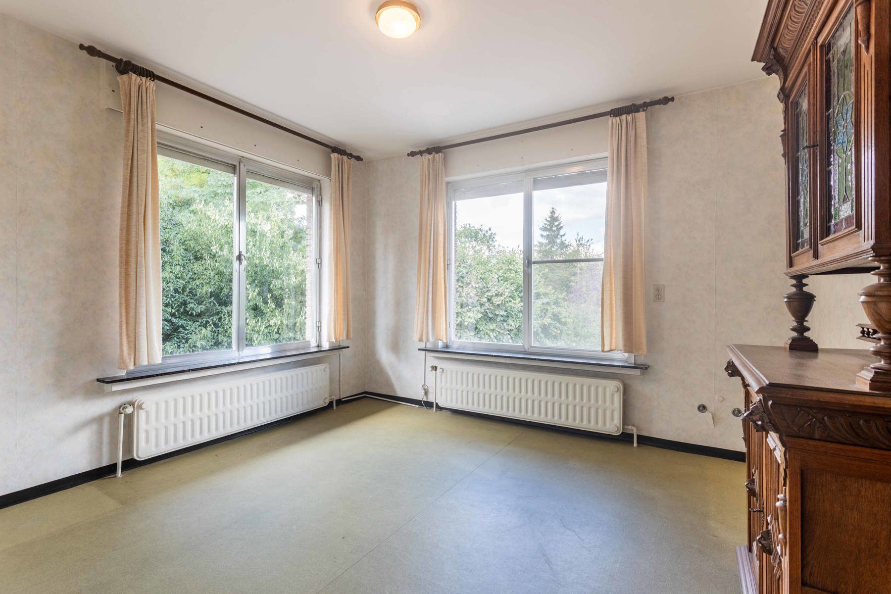Statige woning met 7 slaapkamers + tuin op 2430 m2 foto 15