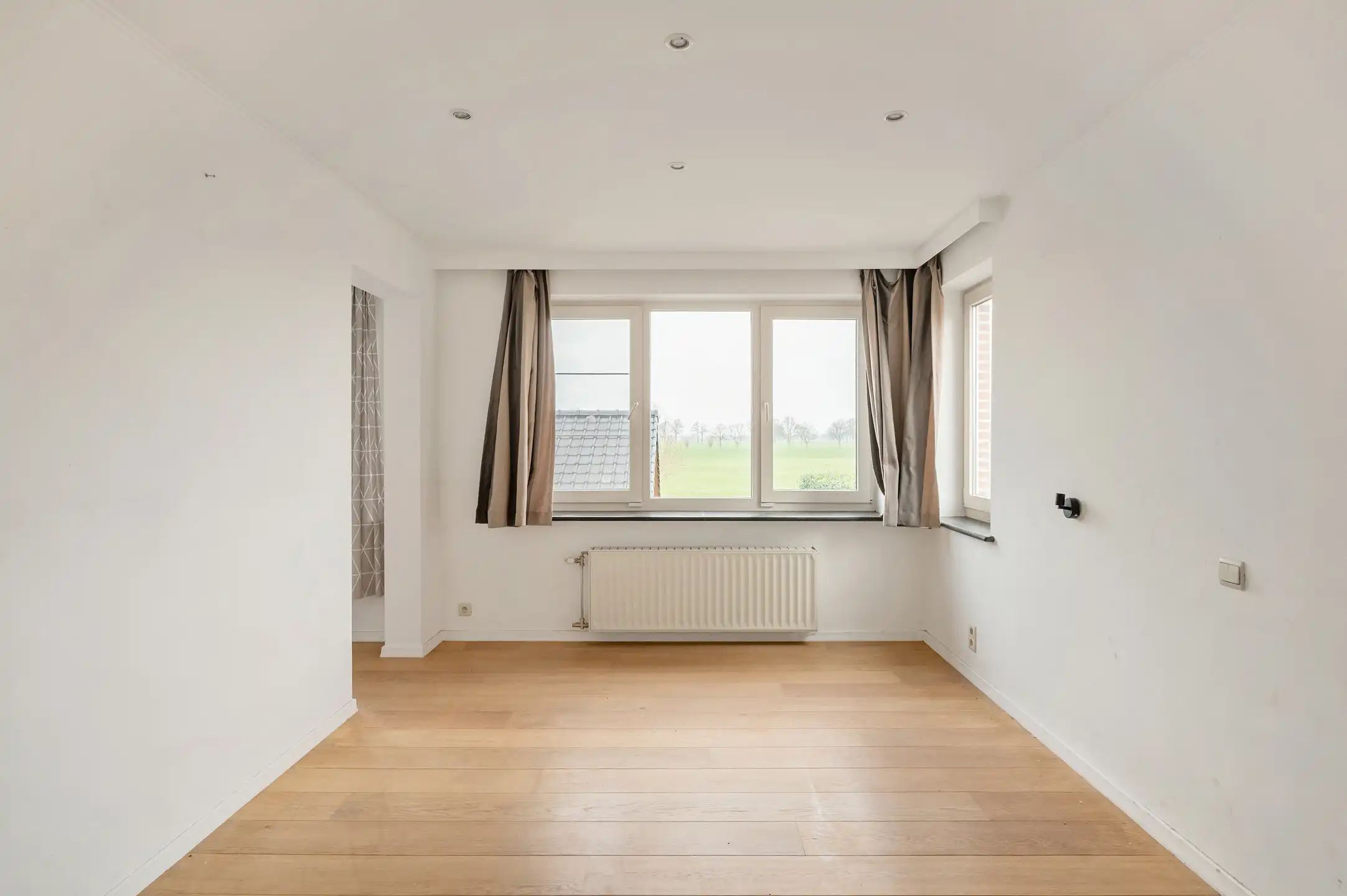 Instapklare gezinswoning te Achterbroek foto 18