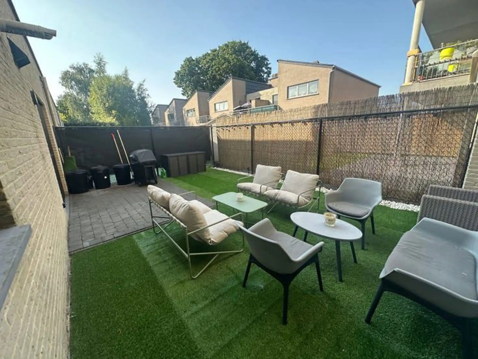 Gelijkvloersappartement met ondergrondse parking en tuintje foto 4