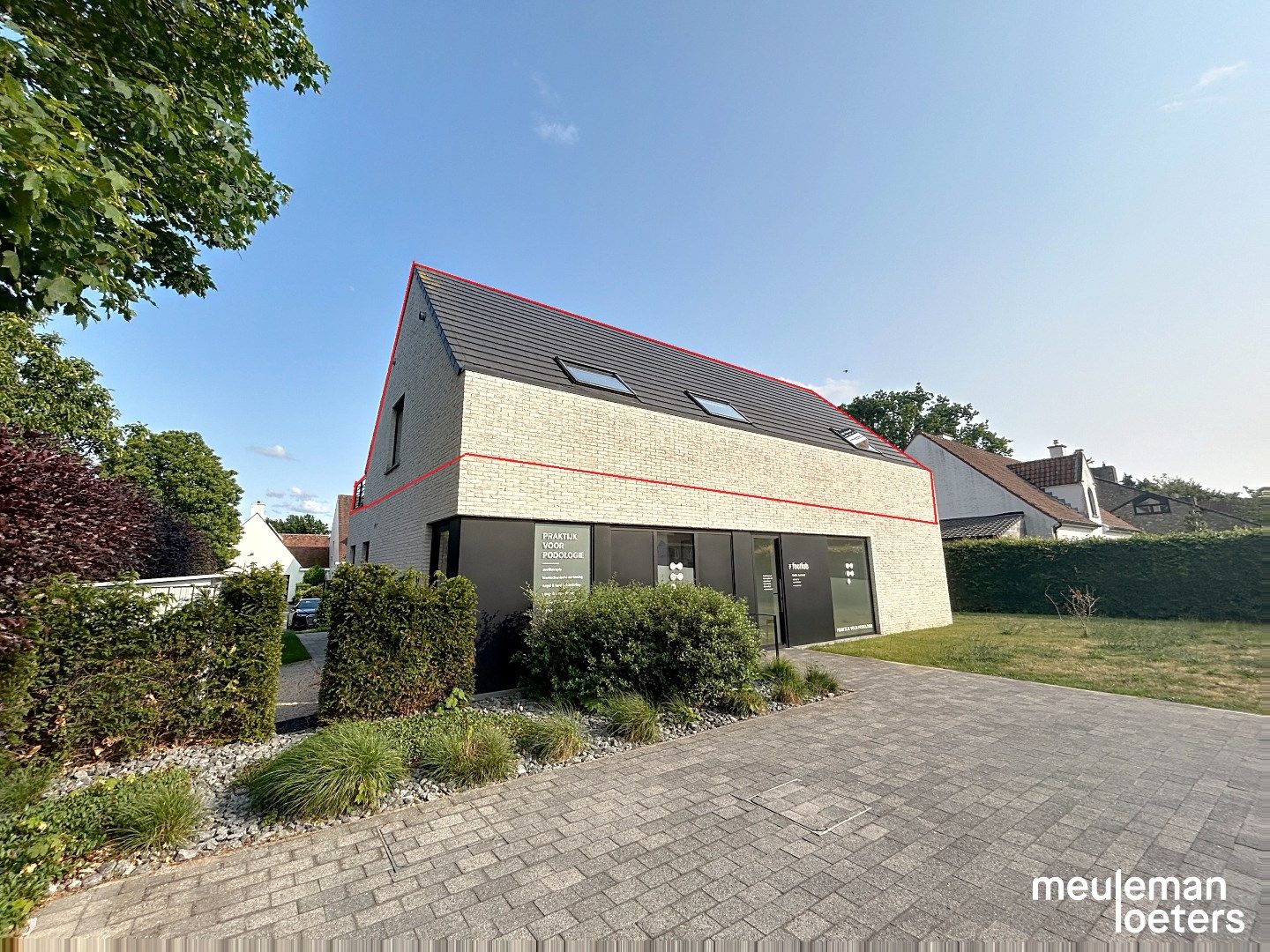 Stijlvol appartement met  zuidgericht terras foto {{pictureIndex}}