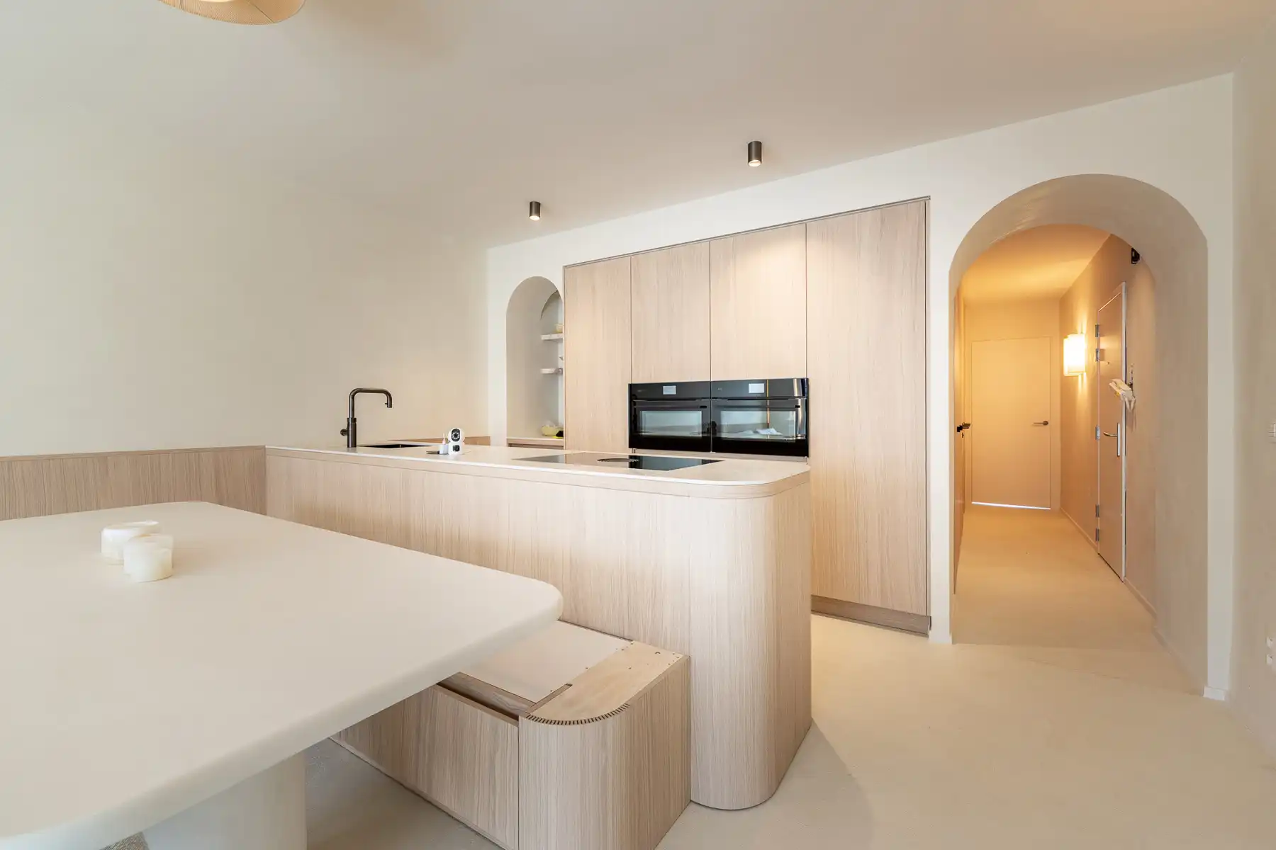 Volledig gerenoveerd appartement op centrale ligging foto 10