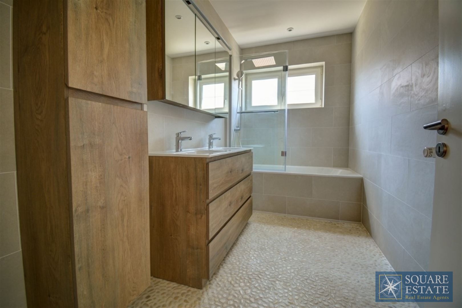 Prachtig appartement met 3 slaapkamers foto 8