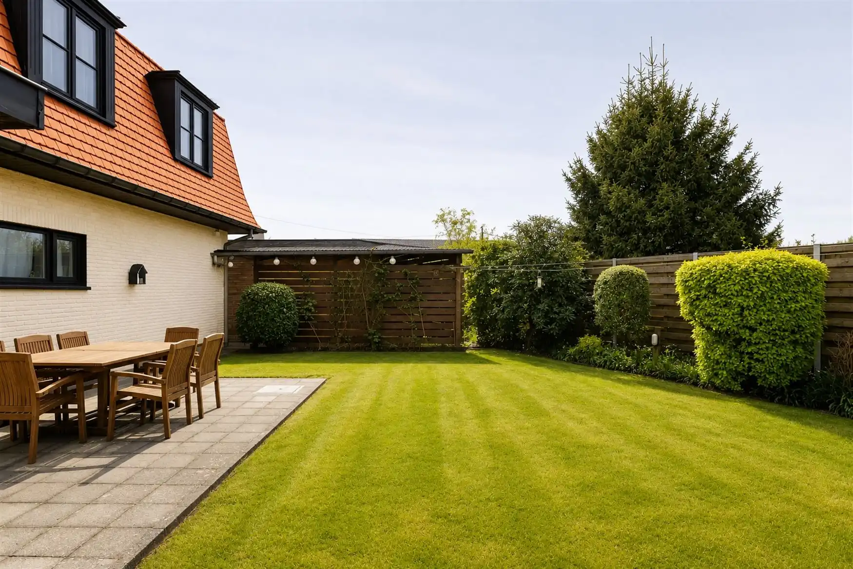 Ruime open bebouwing met zonnige tuin in Bachte-Maria-Leerne.  foto 3