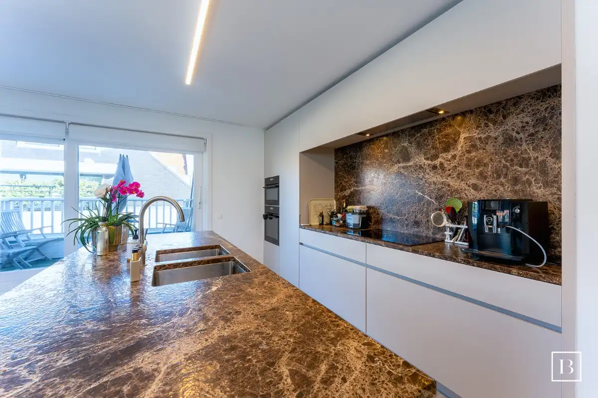 Exclusieve penthouse met 3 slaapkamers en 3 badkamers in de Nieuwe Concessie foto 5