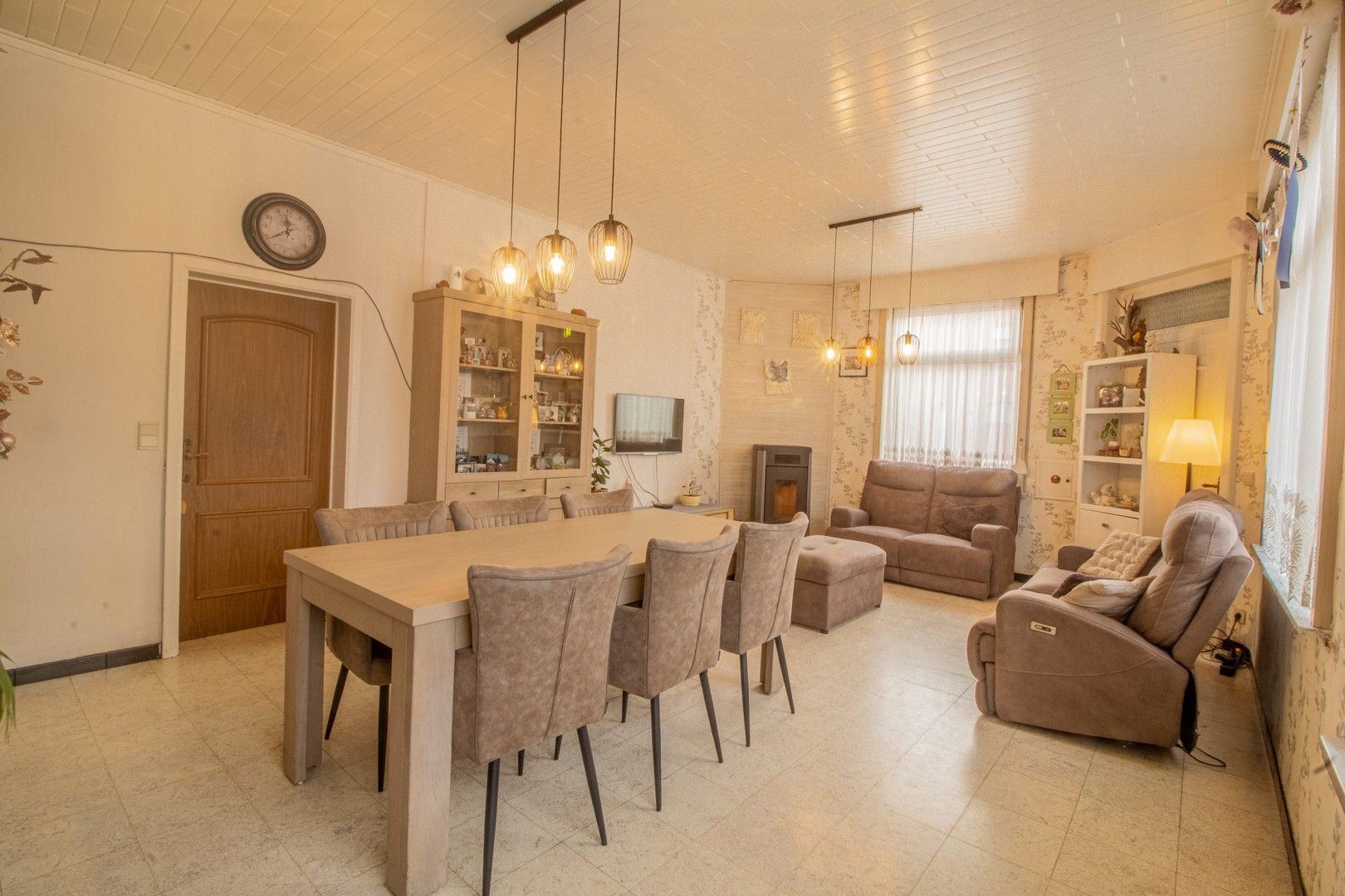 Ruime hoekwoning met gunstig EPC en veel potentieel foto 3