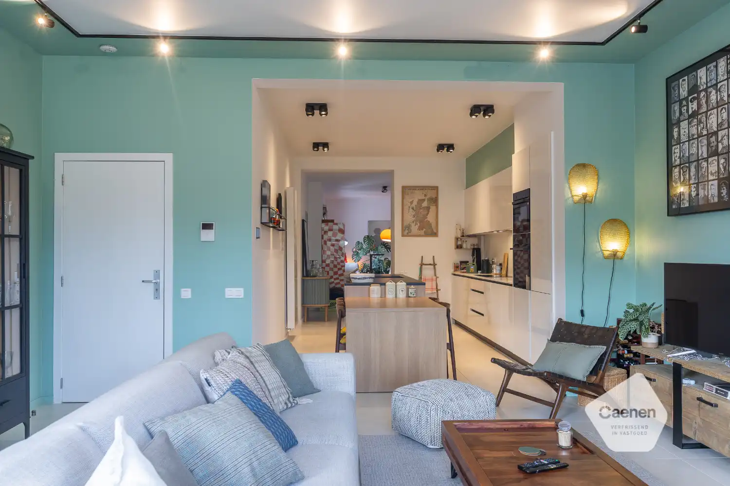 Ruim gerenoveerd drie slaapkamer appartement nabij centrum Oostende foto 5