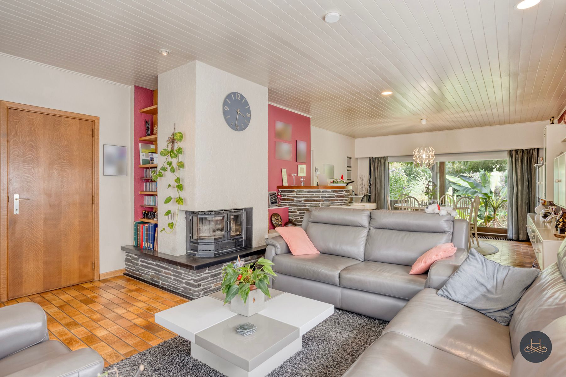 Zeer energiezuinige woning met knappe tuin foto 4