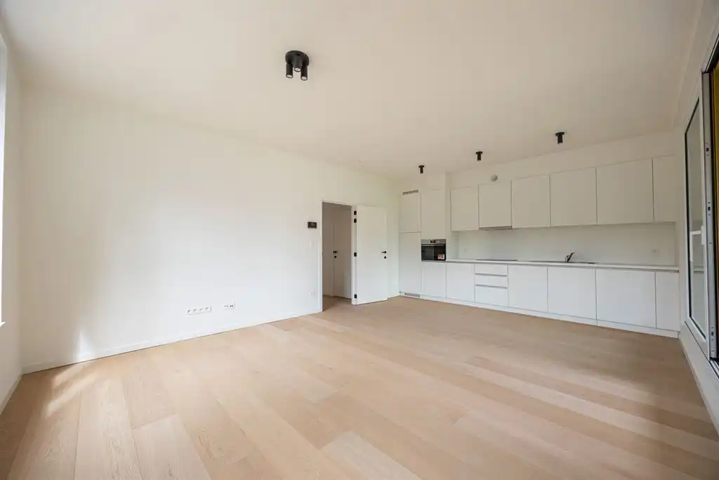 Hoogwaardig 2 slpk appartement met terras foto 4