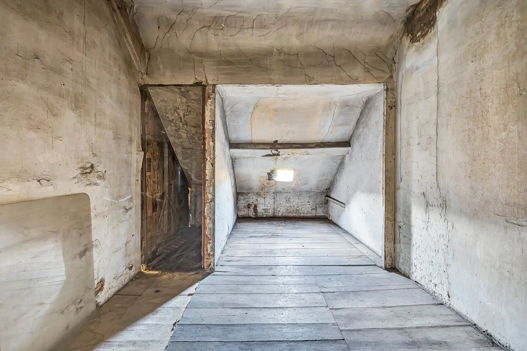 Op strategische uitvalsbasis bevindt zich deze handelswoning foto 22