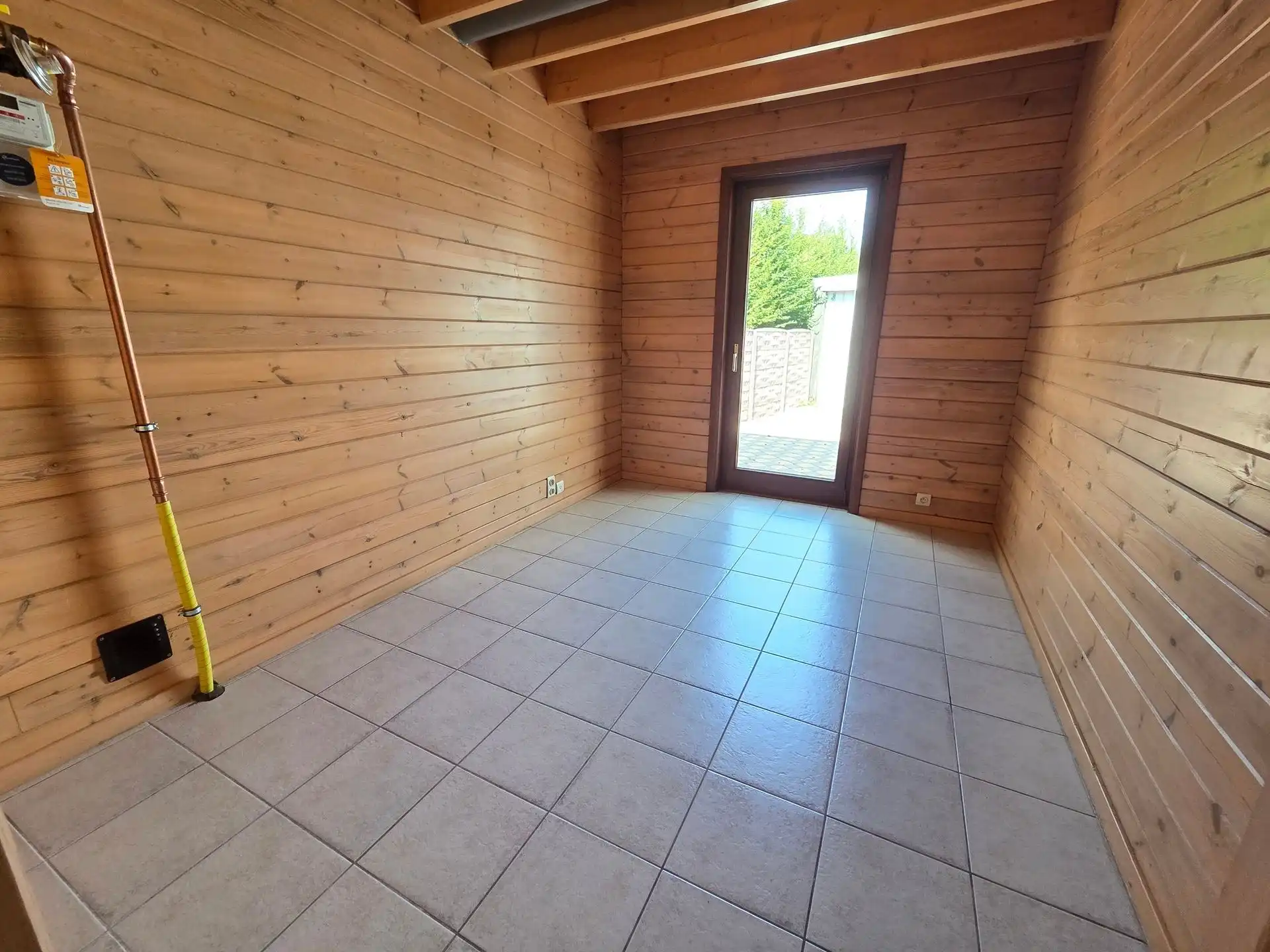 Instapklare woning, 5 slpk met groot bijgebouw van 112m² foto 9