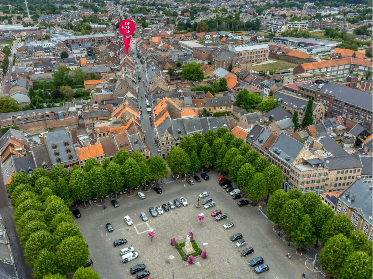 Stijlvolle stadswoning met handelspand te koop in hartje Maaseik foto 30