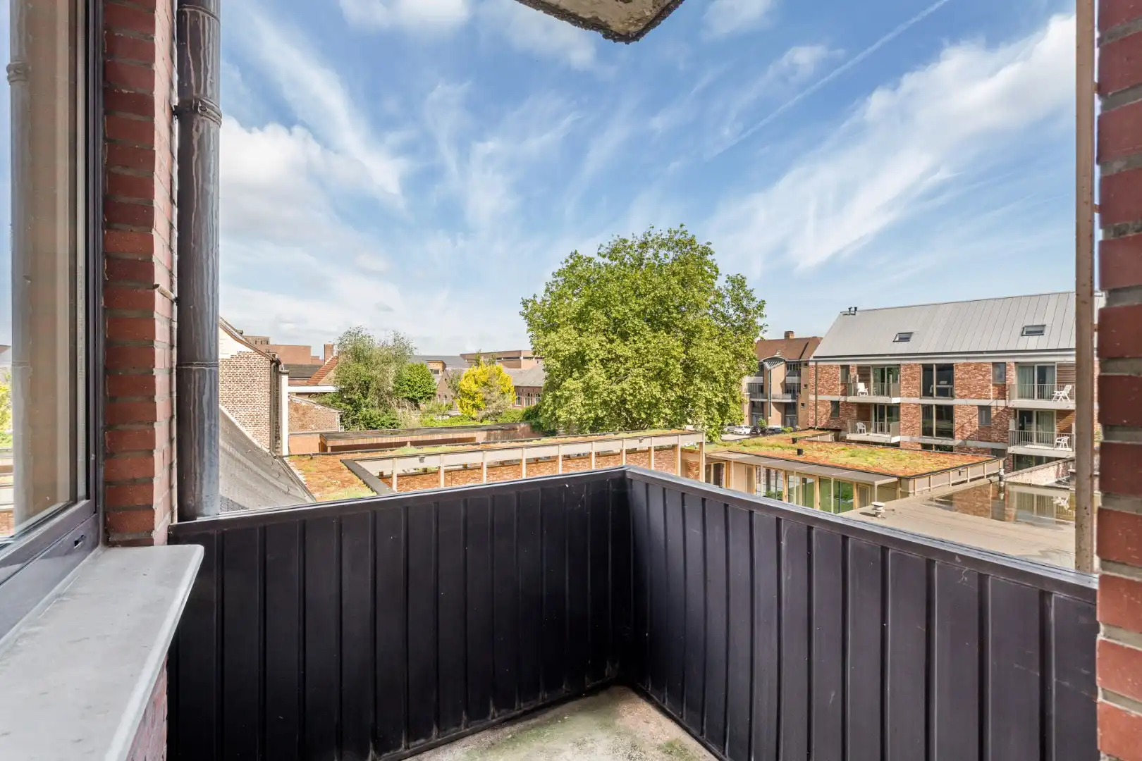 Stijlvol gerenoveerd appartement met moderne uitstraling in het centrum van Maaseik!  foto 29