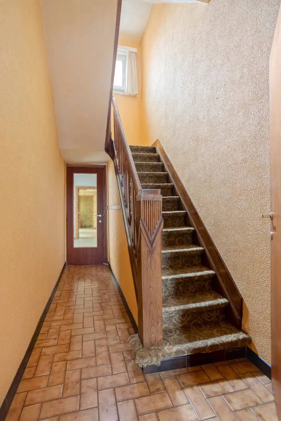 Charmante te renoveren woning met tuin en optionele garage foto 14