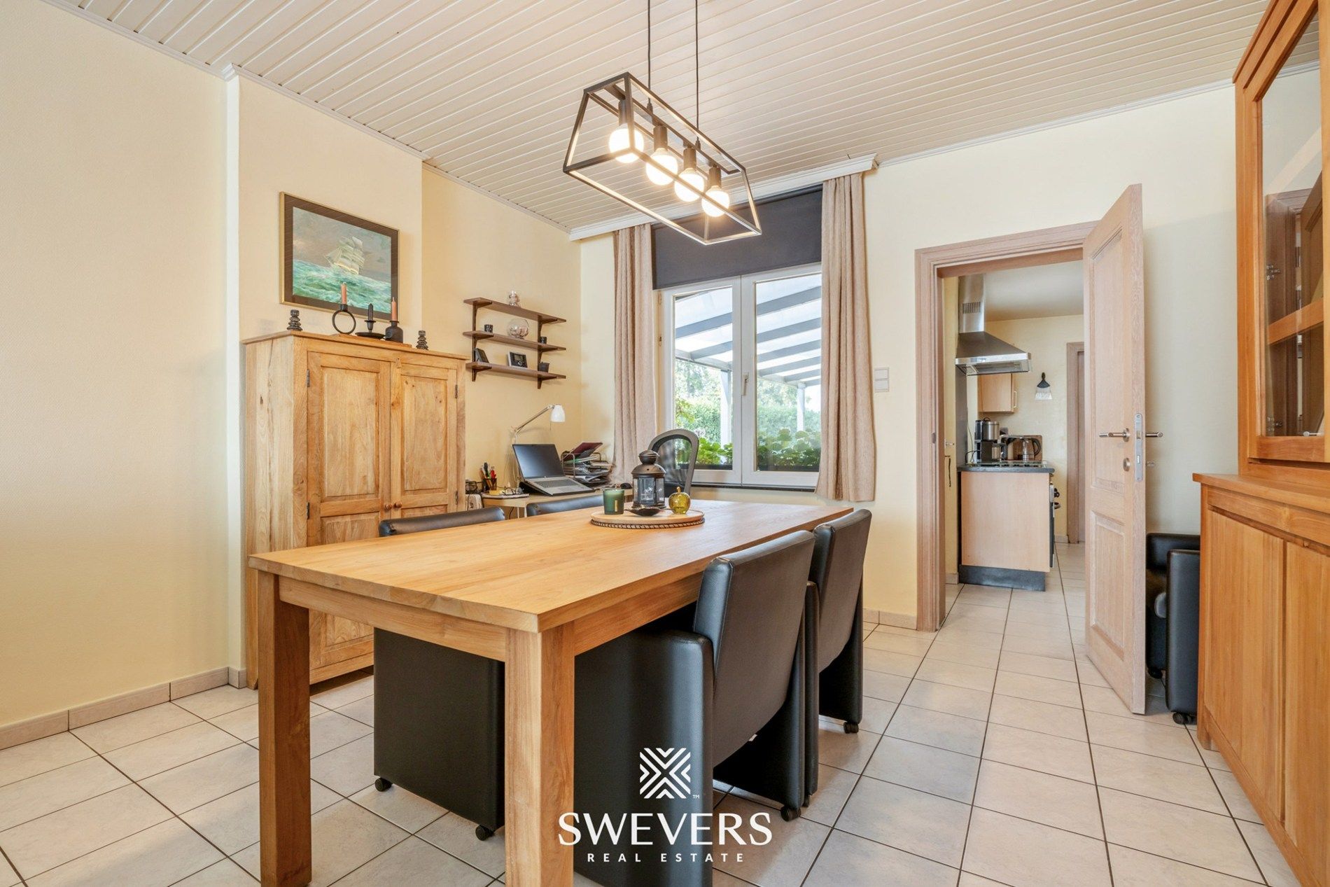 Instapklare gezinswoning met ruimte, tuin en rendement in Leopoldsburg foto 9