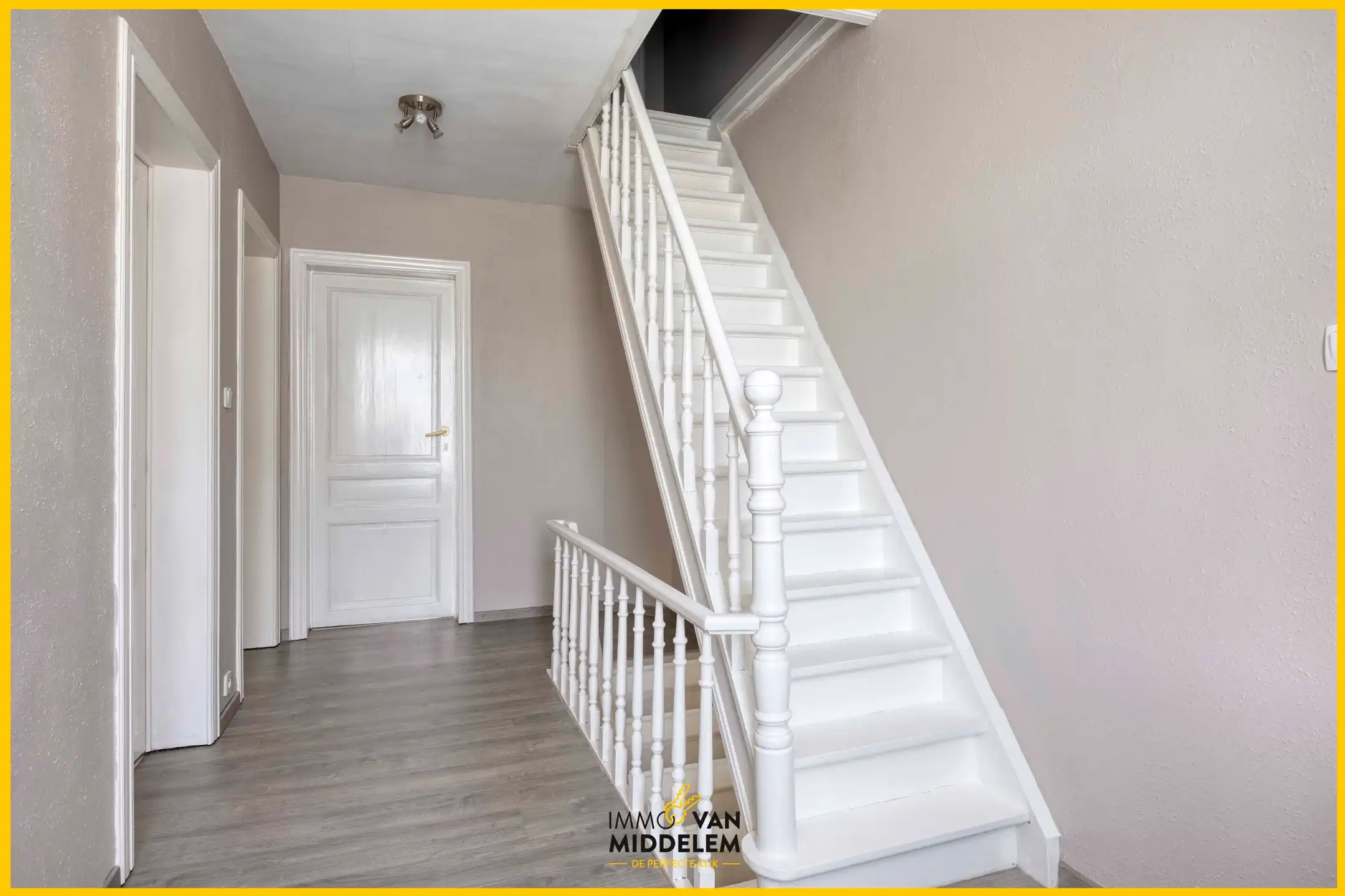 ENERGIEZUINIGE 2-GEVELWONING MET 3 SLPKS, TERRAS EN TUIN foto 8