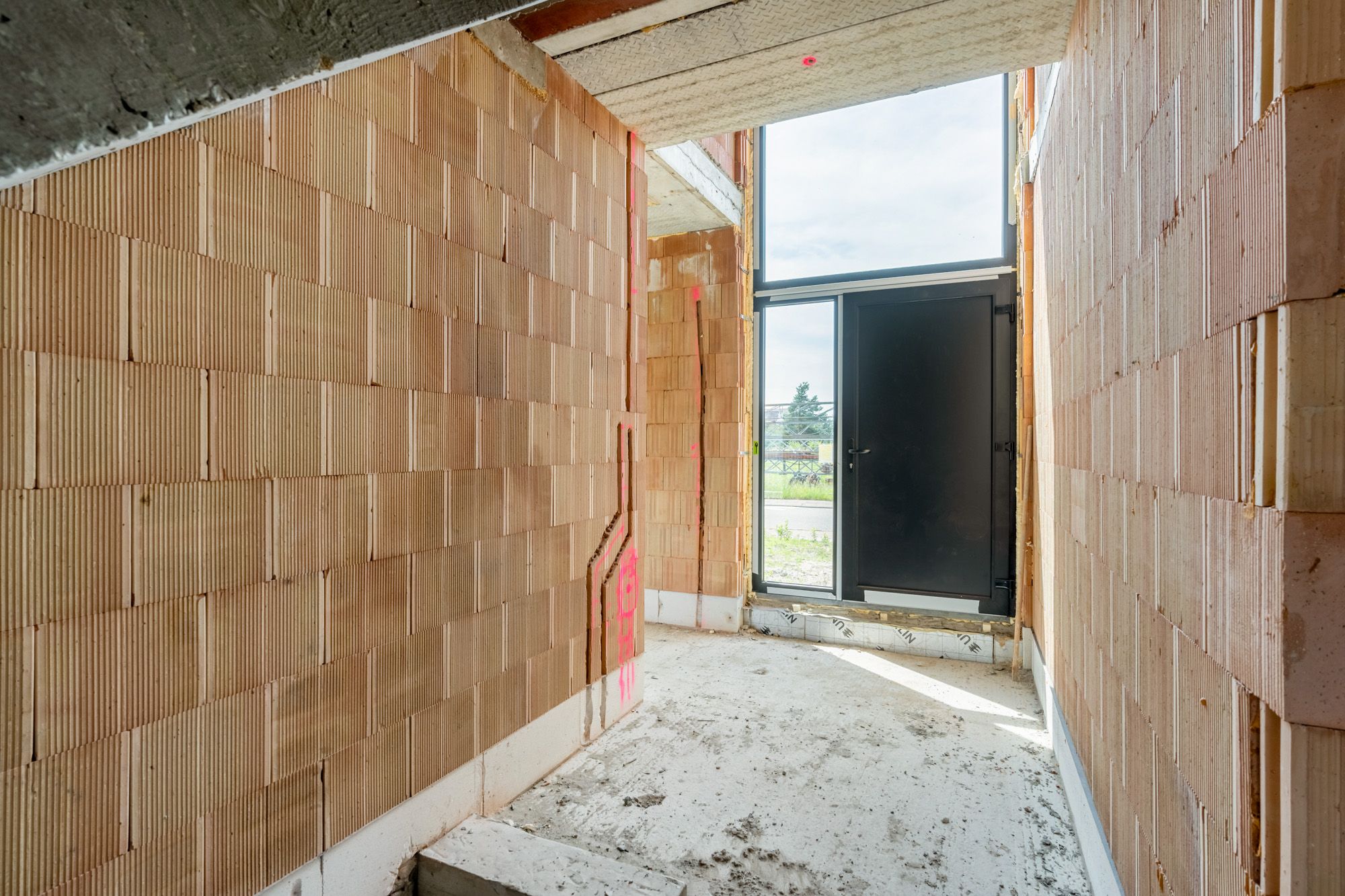 ROYALE CASCO-WONING MET EEN HEERLIJK LICHTRIJKE WOONKAMER MET OPEN KEUKEN EN AANSLUITEND DE BERGPLAATS, 3 SLAAPKAMERS (MEER MOGELIJK), EEN RUIME BADKAMER EN VOLLEDIG ONDERKELDERD MET DAGLICHT!! EEN HEERLIJK RUIM HUIS MET UNIEKE KELDERVERDIEPING, EEN LEUKE TUIN OP 6A 30CA, OP EEN GEGEERDE LOCATIE IN PELT!  foto 18