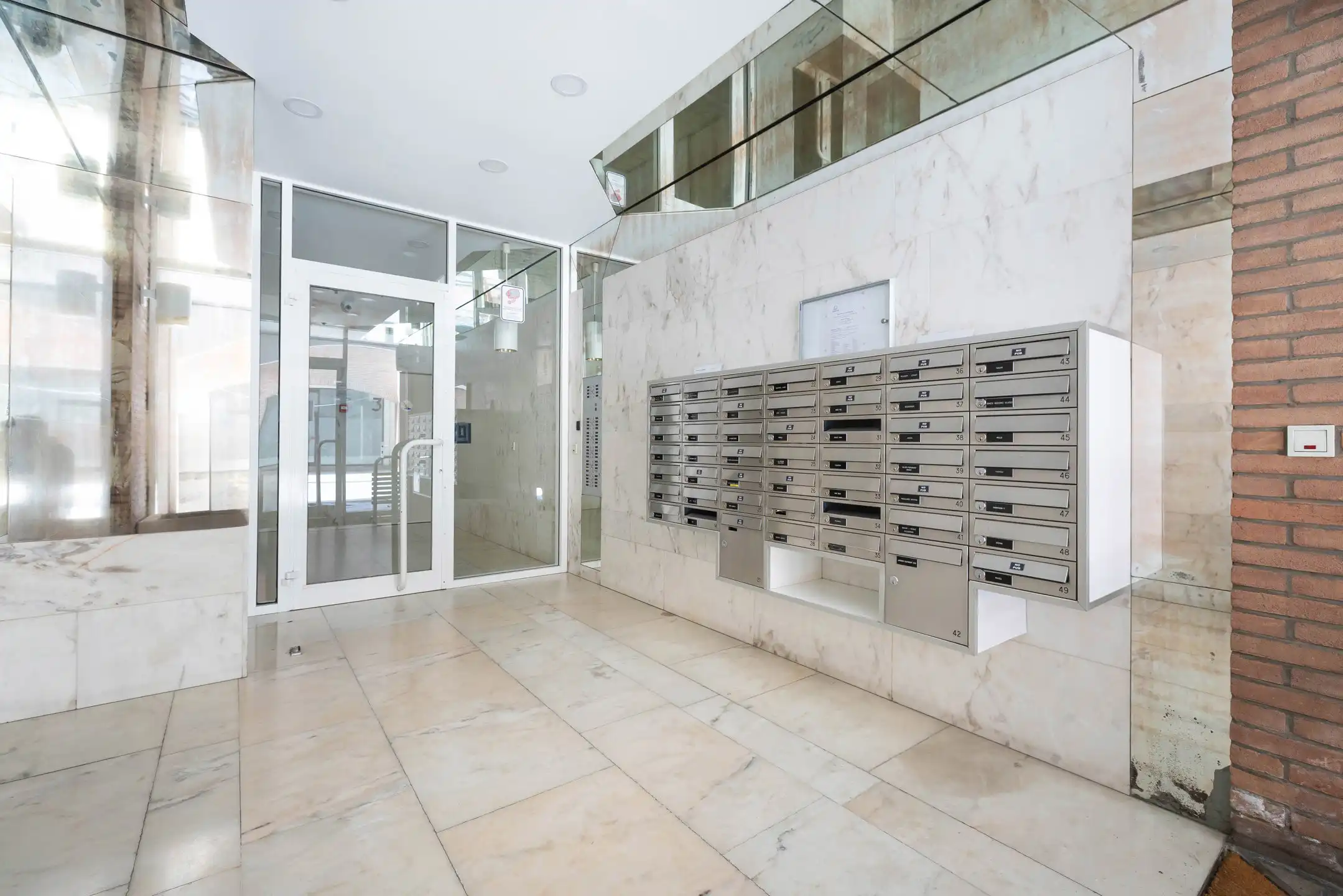 Mooi appartement met 2 slaapkamers foto 13