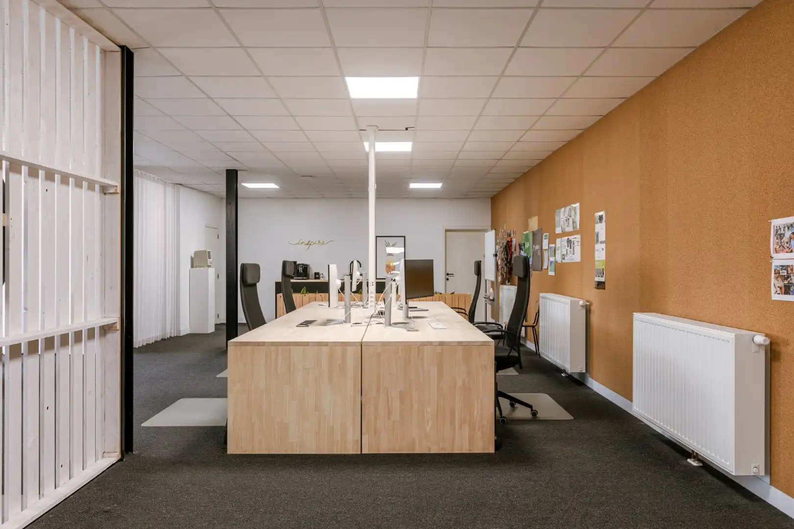 Commercieel gelegen kantoorgebouw  foto 4