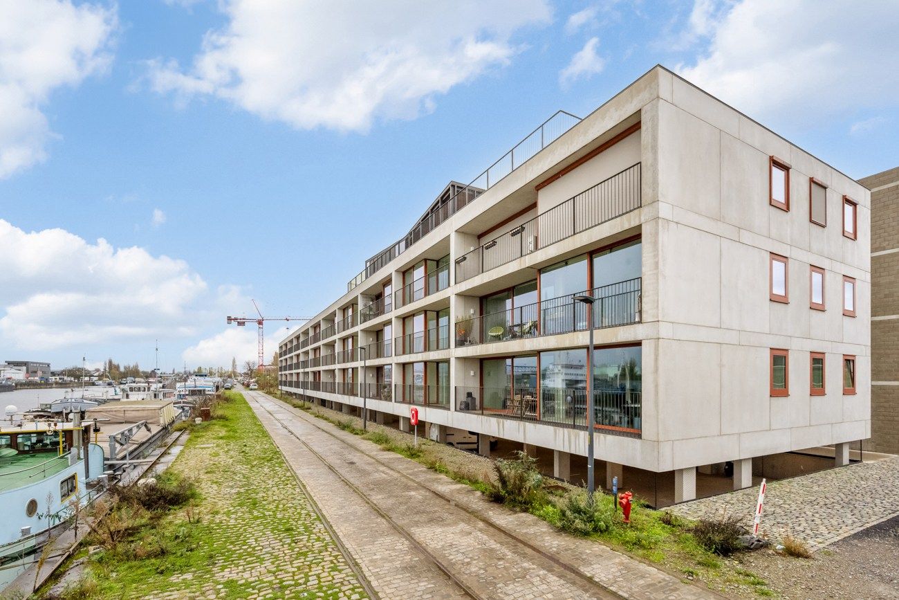 Mooi nieuwbouwappartement met prachtig zicht op het water foto 2