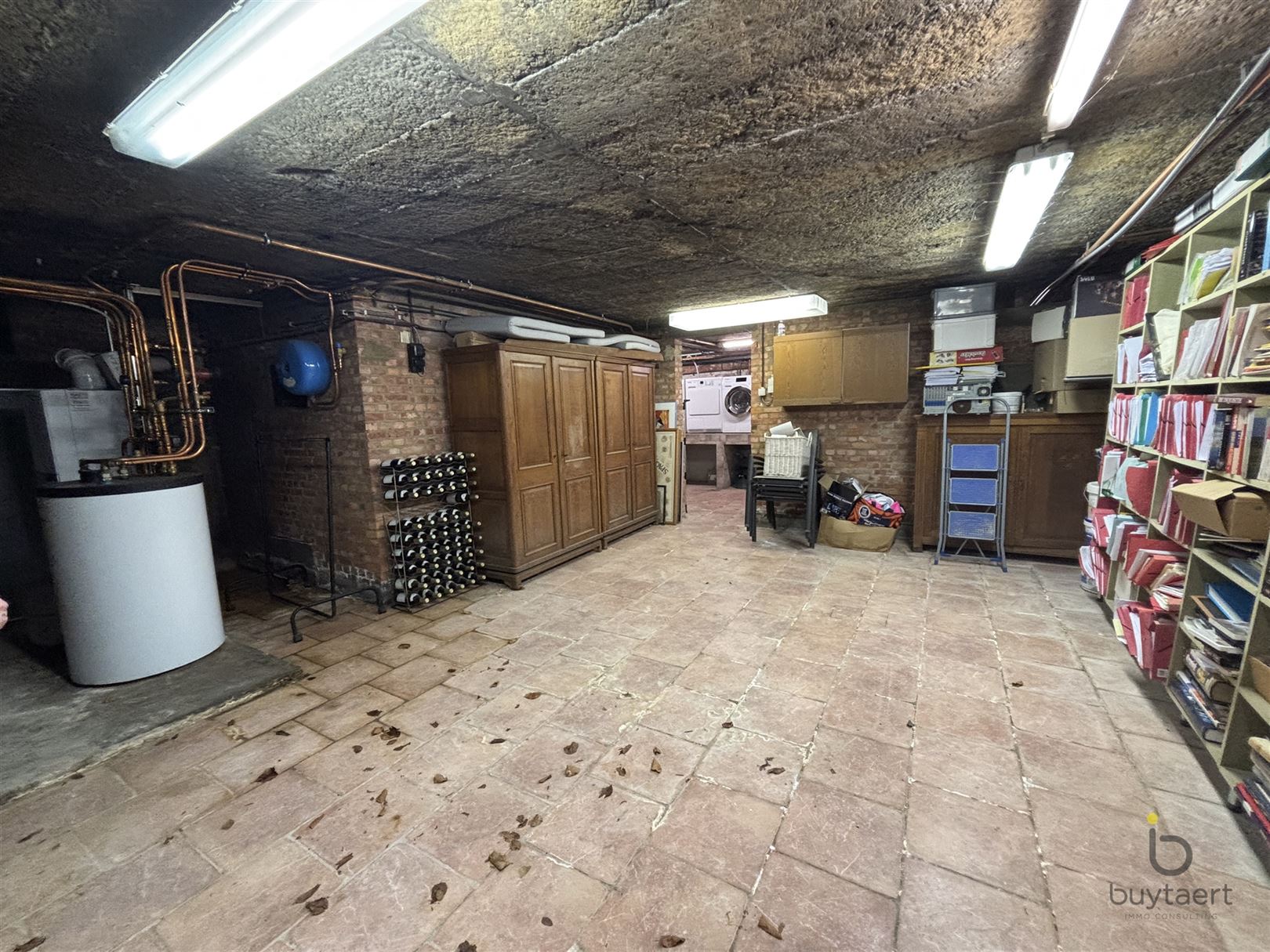 Villa met praktijk of  kangoeroewoning en Zuid - West tuin. foto 42