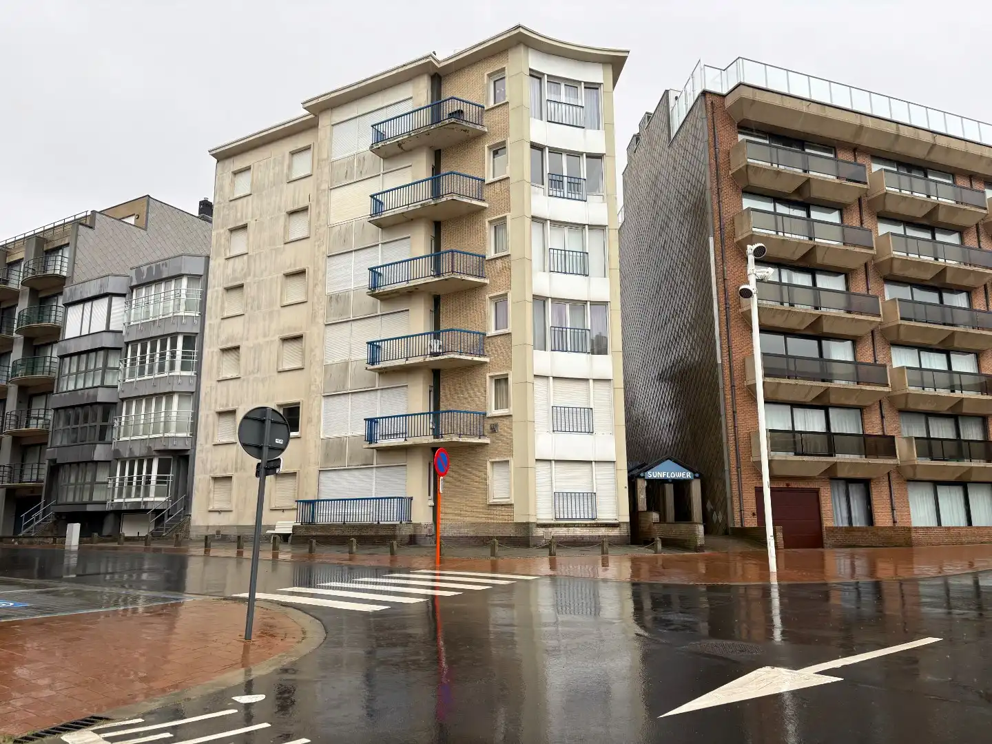 Instapklaar appartement met privé terras foto 15