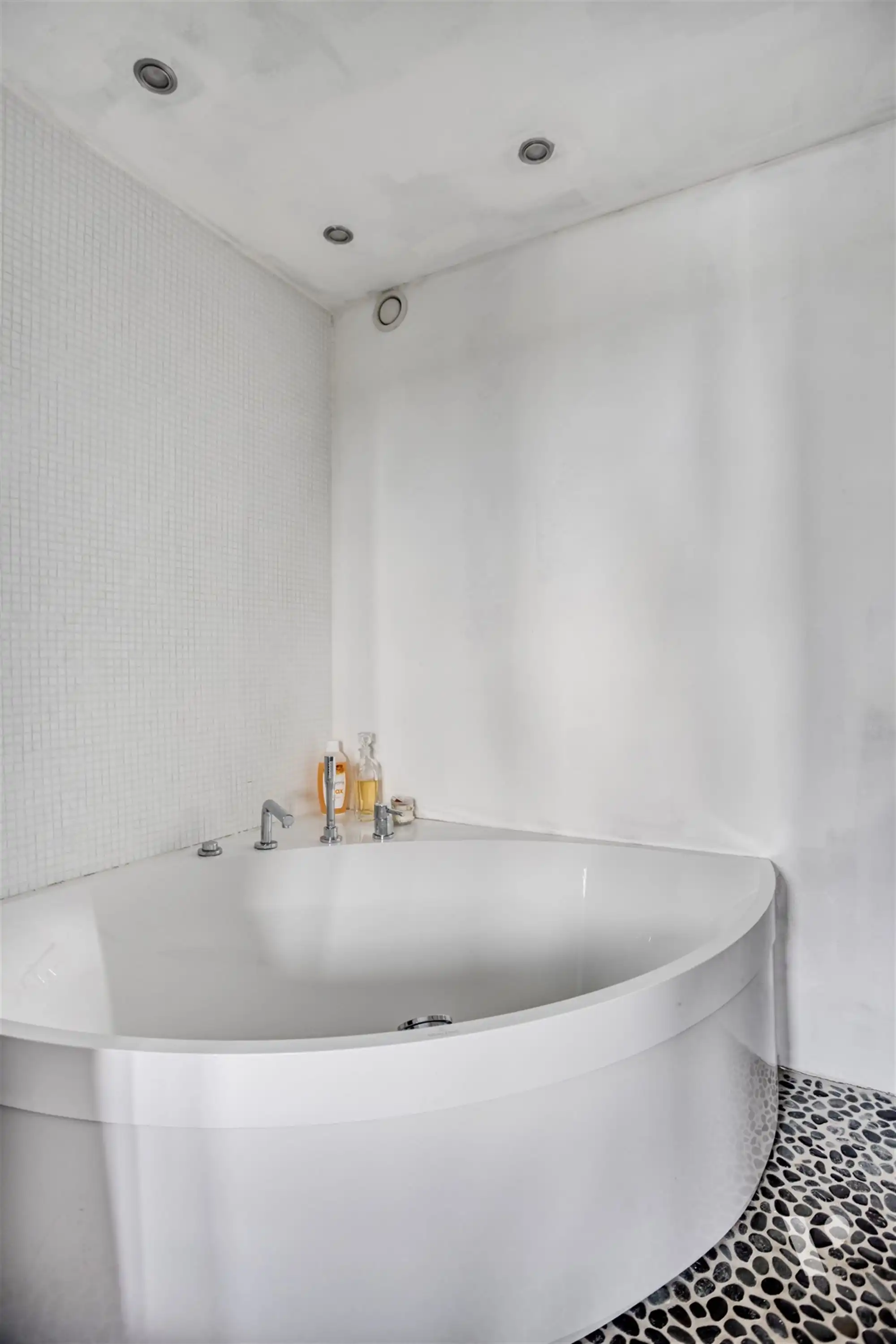 Energiezuinige woning met welness en uitzicht op boomgaard foto 20