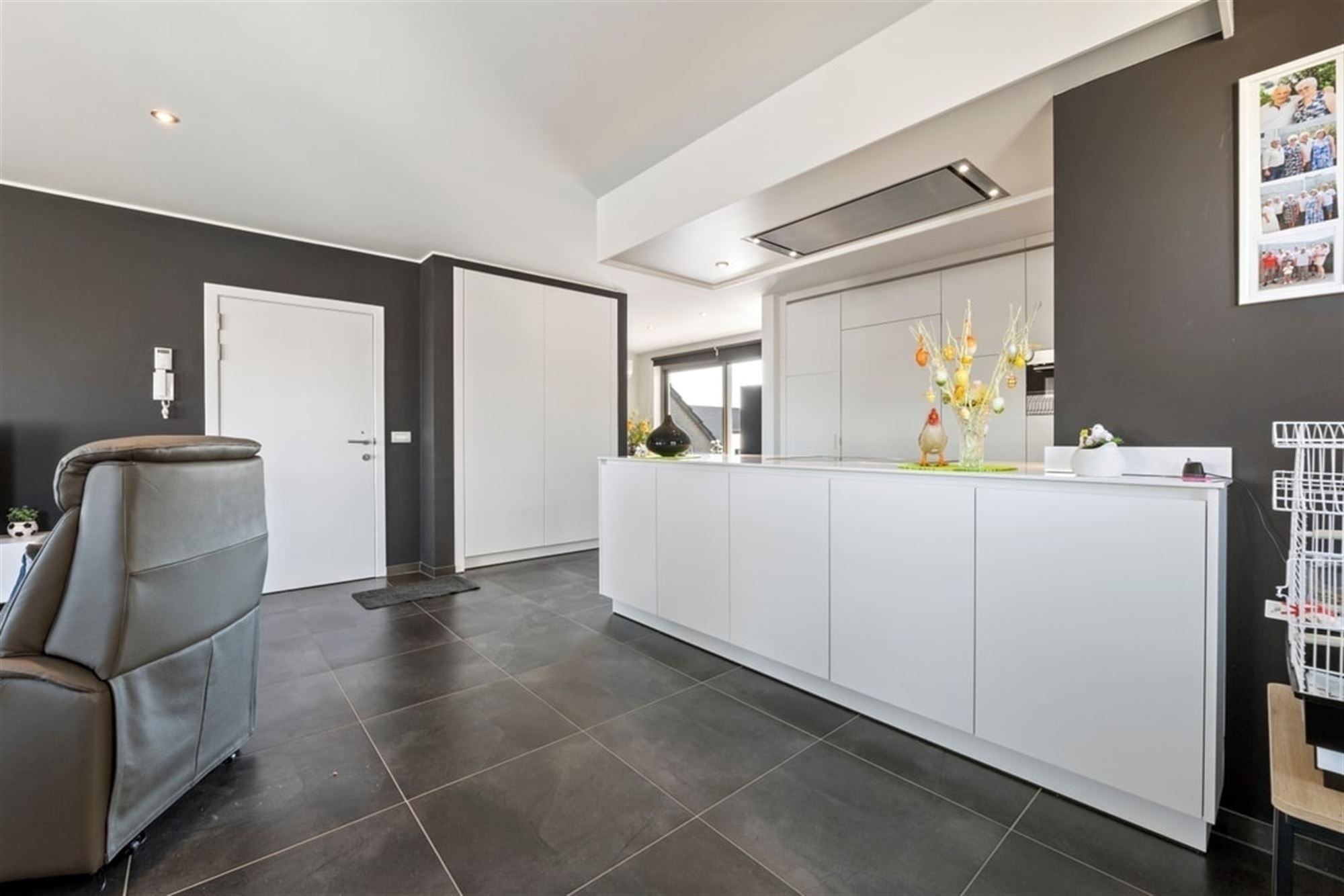 INSTAPKLAAR 2 SLK APPARTEMENT MET ONDERGRONDSE STAANPLAATS IN HARTJE MAASMECHELEN  foto 7