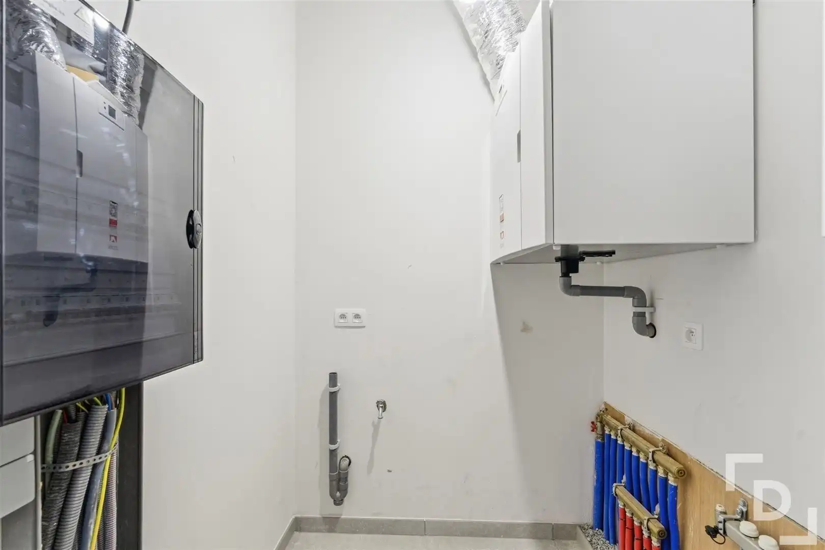 Nieuwbouwappartement in hartje Ieper foto 8
