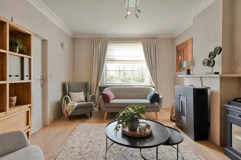 Instapklare woning op een uiterst rustige ligging tussen de velden foto 2