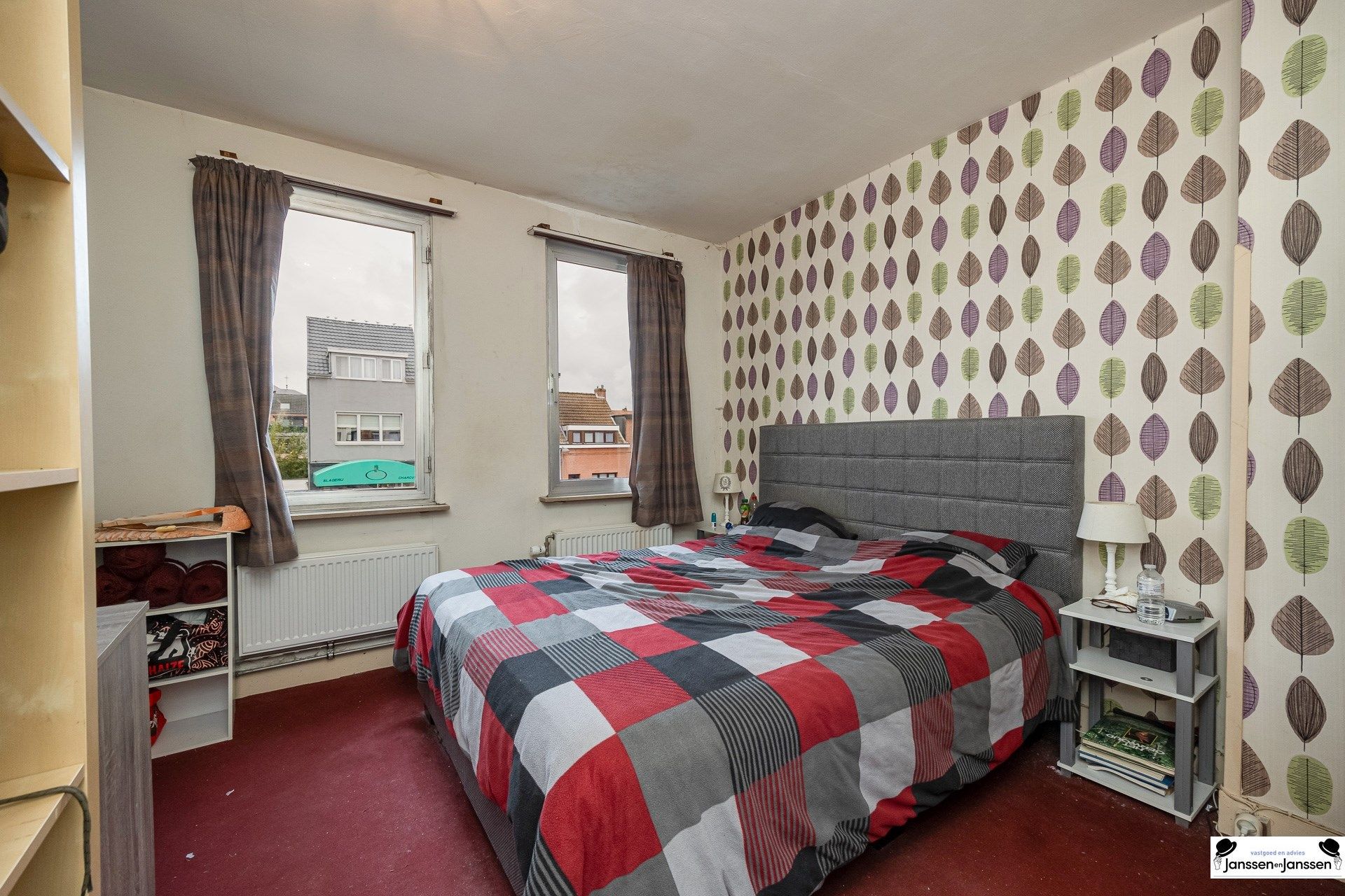 Te renoveren charmante woning met grote tuin foto 9