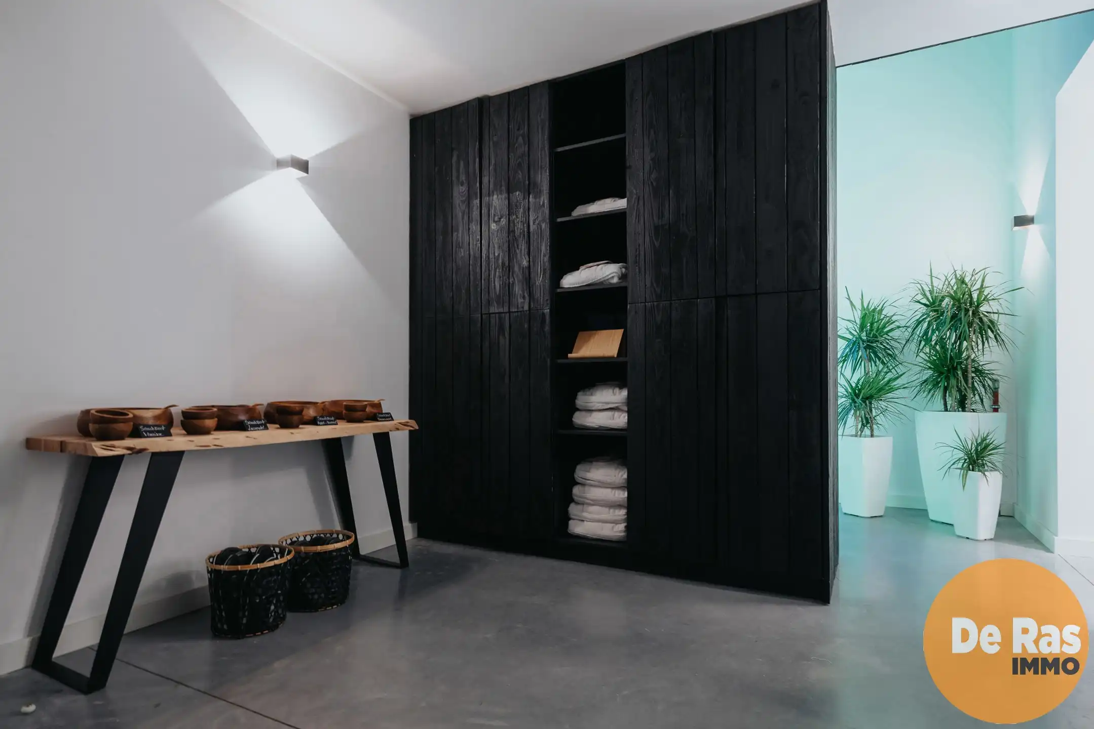 NIEUWERKERKEN – Commercieel pand met wellnessfaciliteiten foto 9