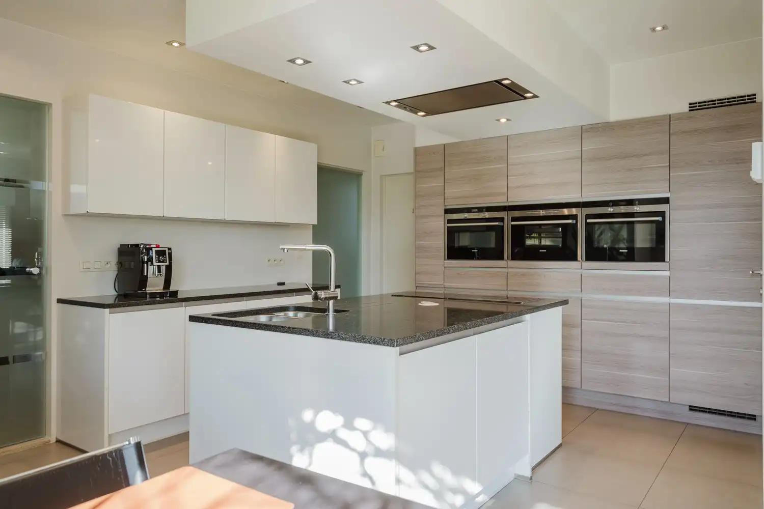 Gelijkvloerse villa in Kortrijk foto 12