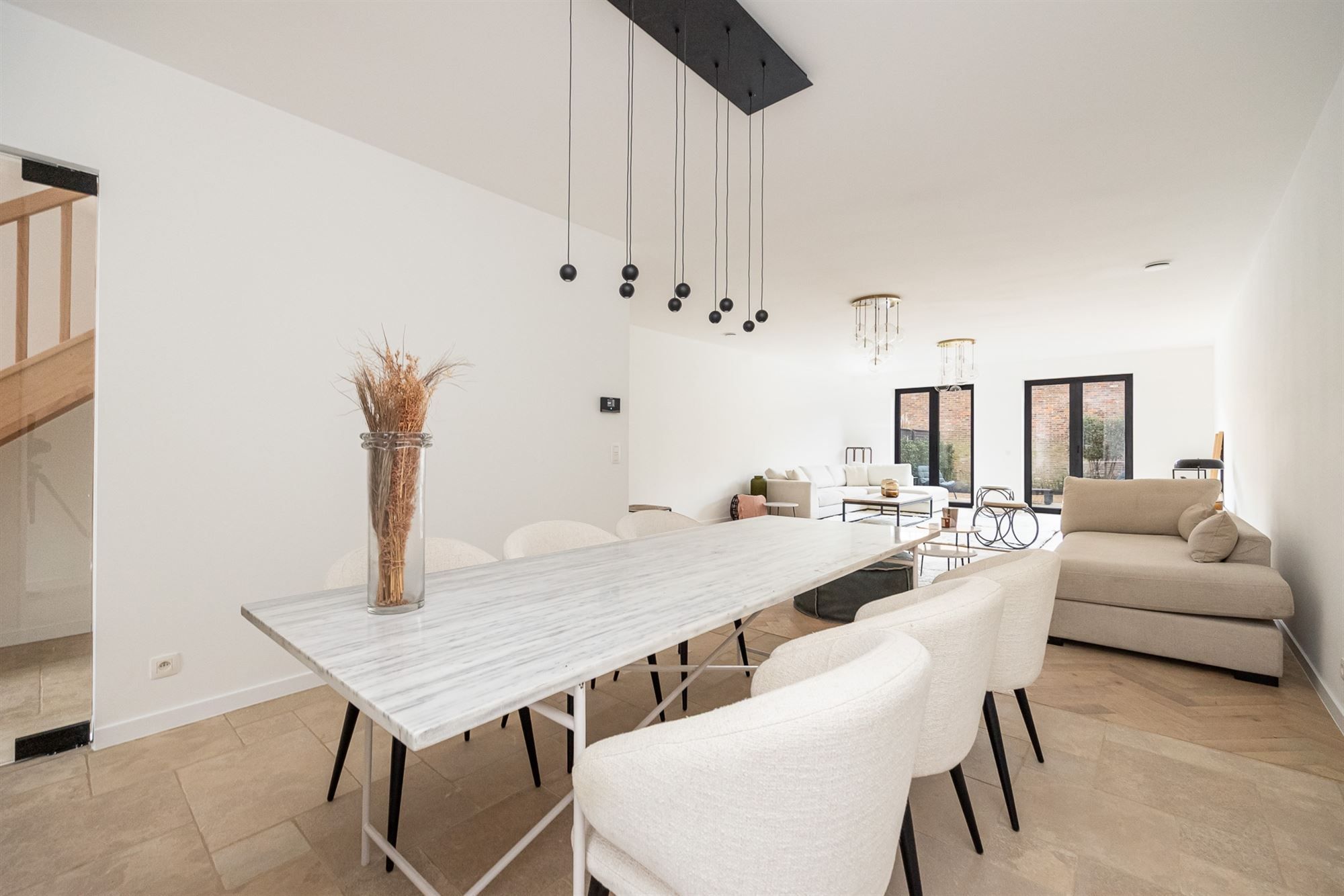 Nieuwbouwwoning met vier slaapkamers en tuin foto 10
