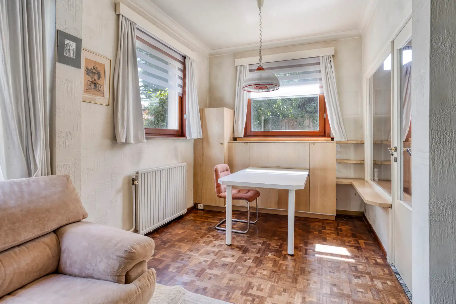 Ruime gezinswoning met potentiële bouwgrond te Mariaburg. foto 8