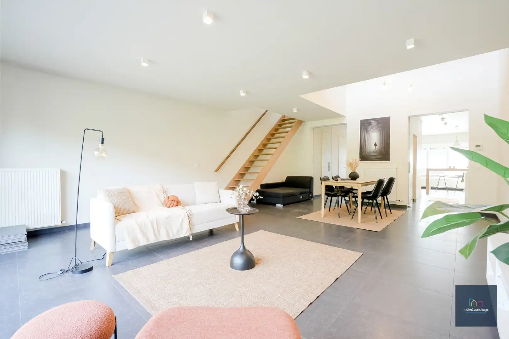 Topper : Ruime gezinswoning met 5 slaapkamers en tuin foto 4