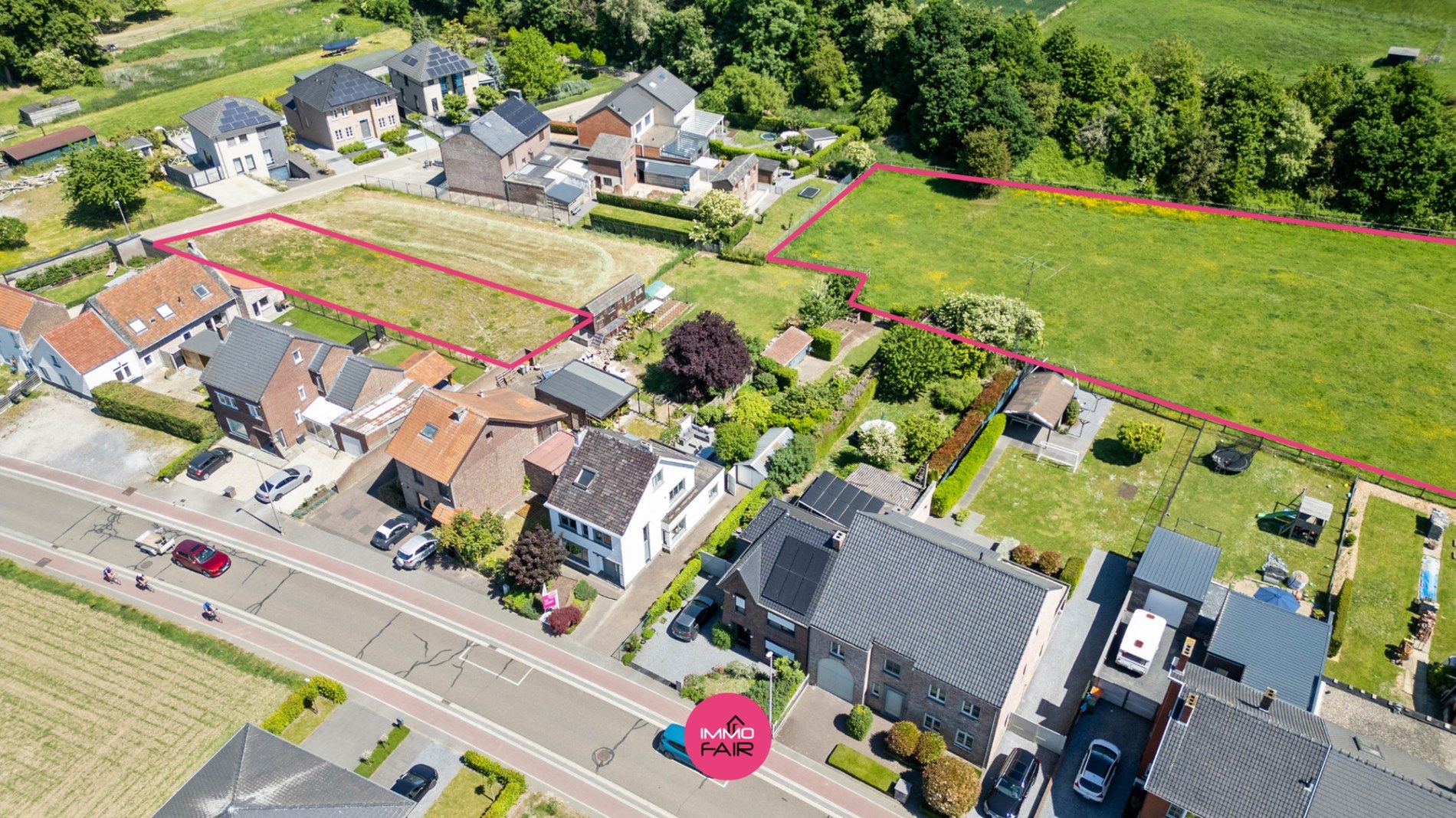 Bouwgrond met losstaand weiland in Veldwezelt op unieke locatie vlakbij Maastricht! foto 2