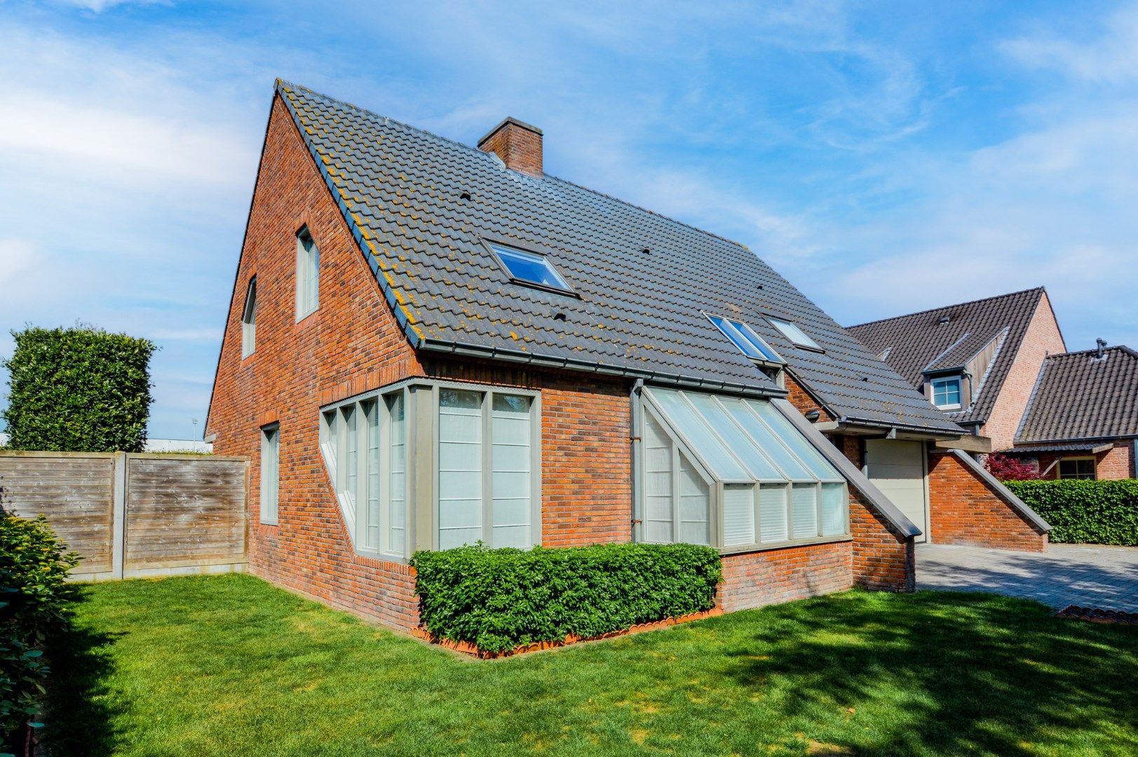 Instapklare villa te koop in residentiële wijk nabij centrum Jabbeke foto 17