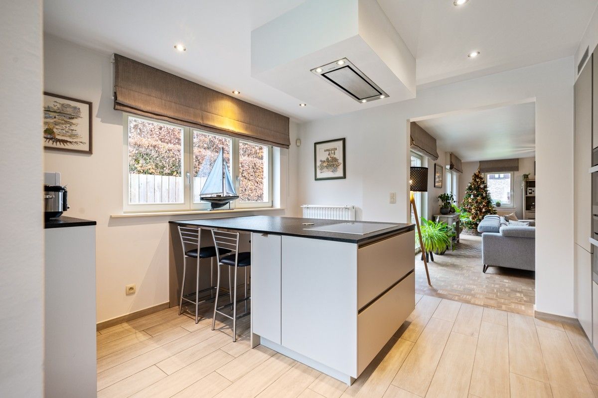 Thuiskomen in alle rust - charmante woning met 4 slaapkamer op 645 m² in doodlopende straat. foto 9