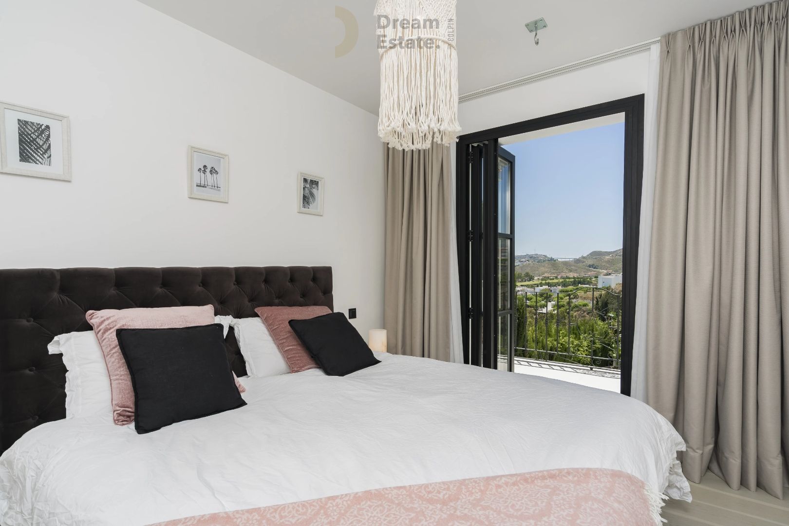Een mooie ruime villa in de exclusieve afgesloten gemeenschap van Puerto del Capitán, Nueva Andalucia. foto 30