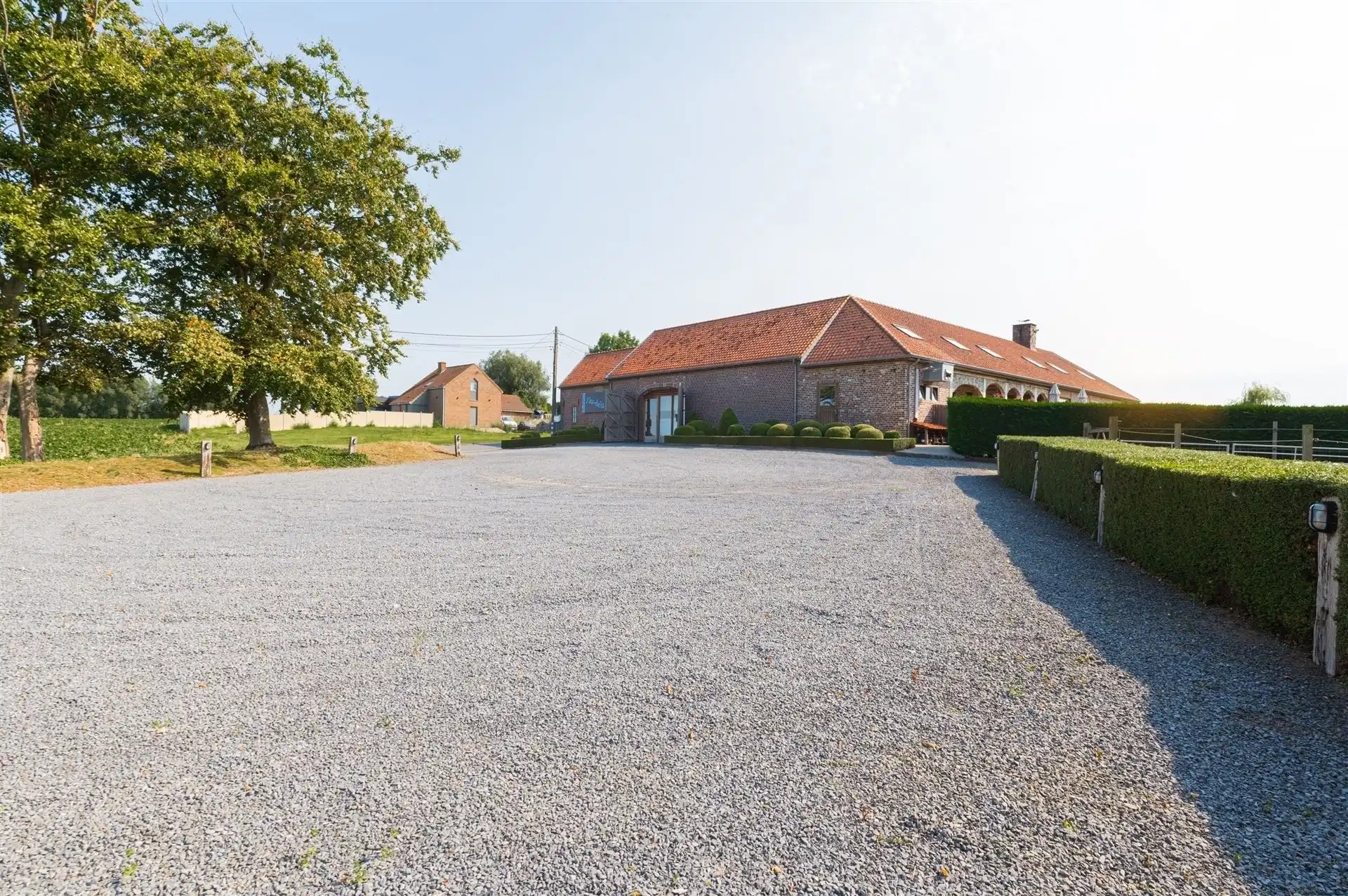 Handelspand mét instapklare villa én ruime parking foto 21