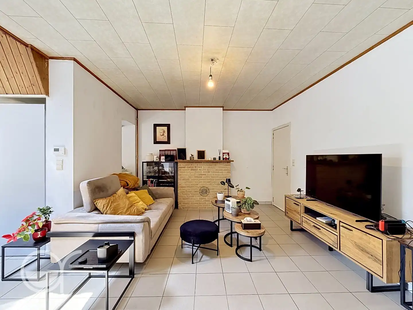 Rijwoning met 2 slaapkamers en zonnig stadstuintje in centrum Drongen foto 3
