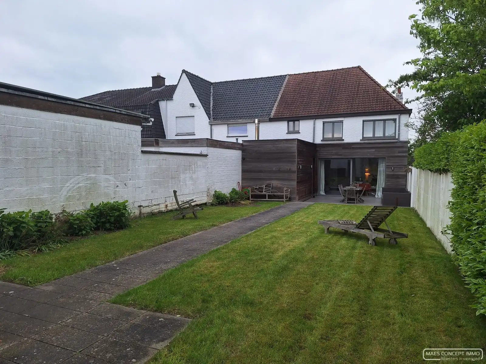 Karaktervolle halfopen woning te huur in centrum van Anzegem foto 20